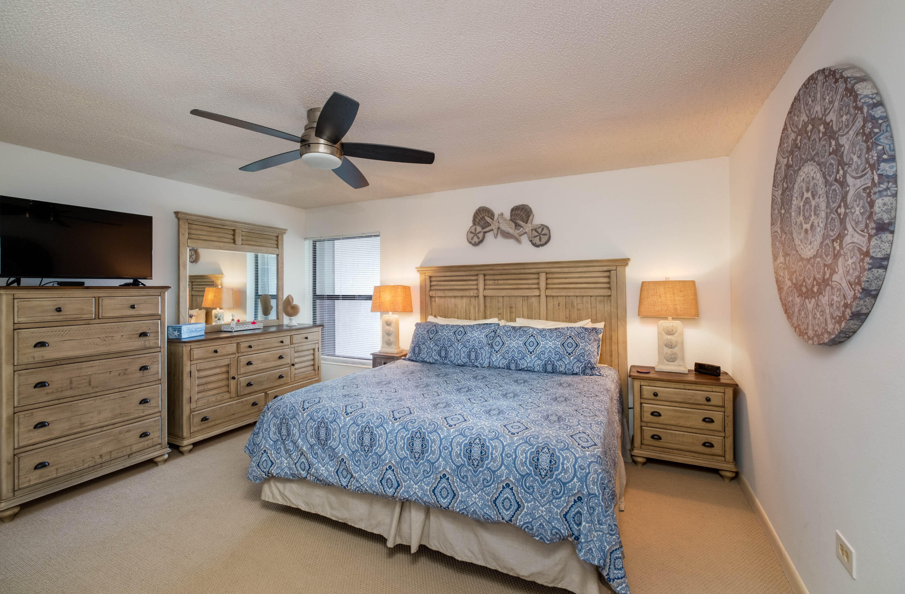 601 W Ocean Drive, 414 Property Photo 20