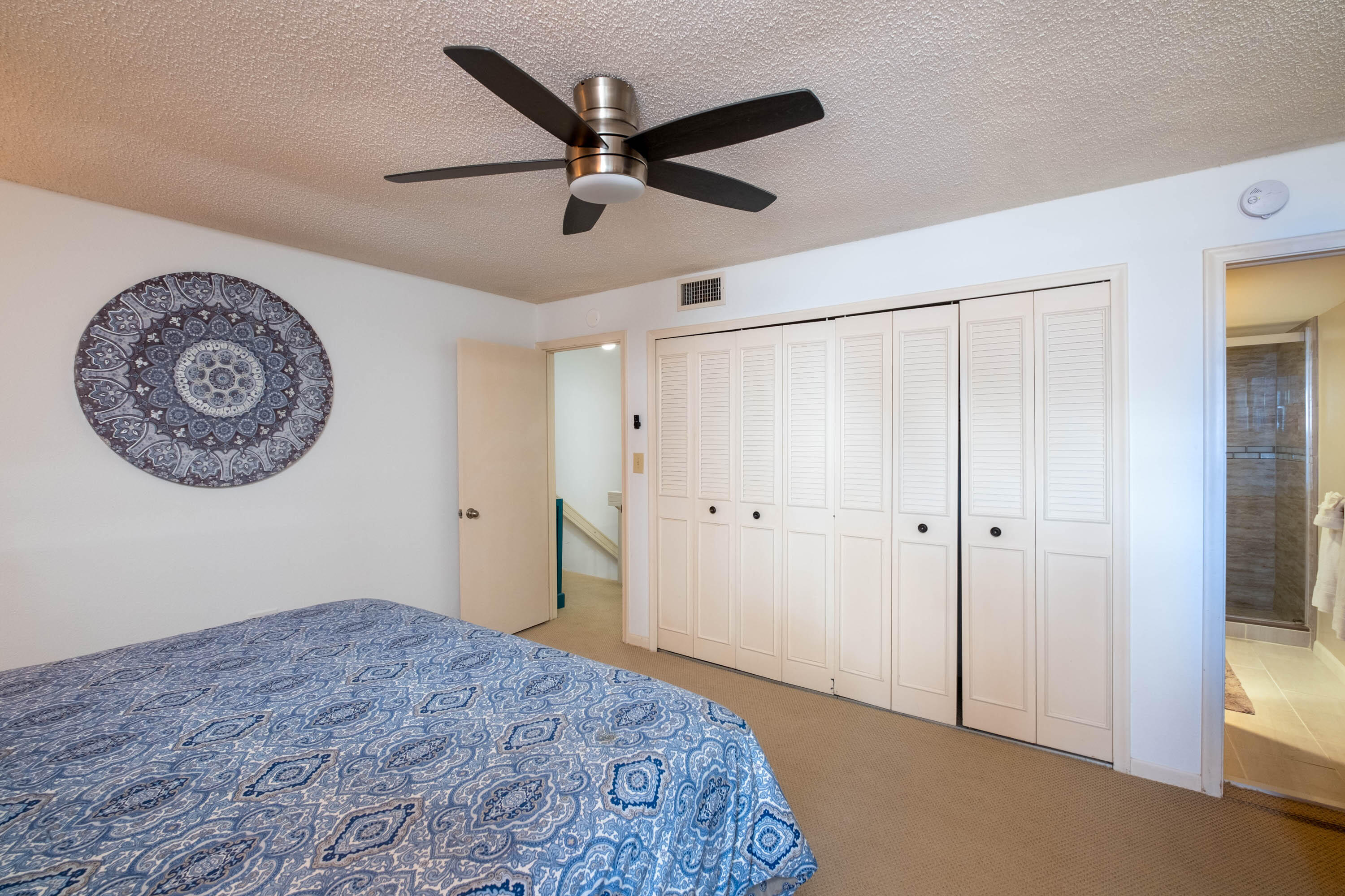 601 W Ocean Drive, 414 Property Photo 21