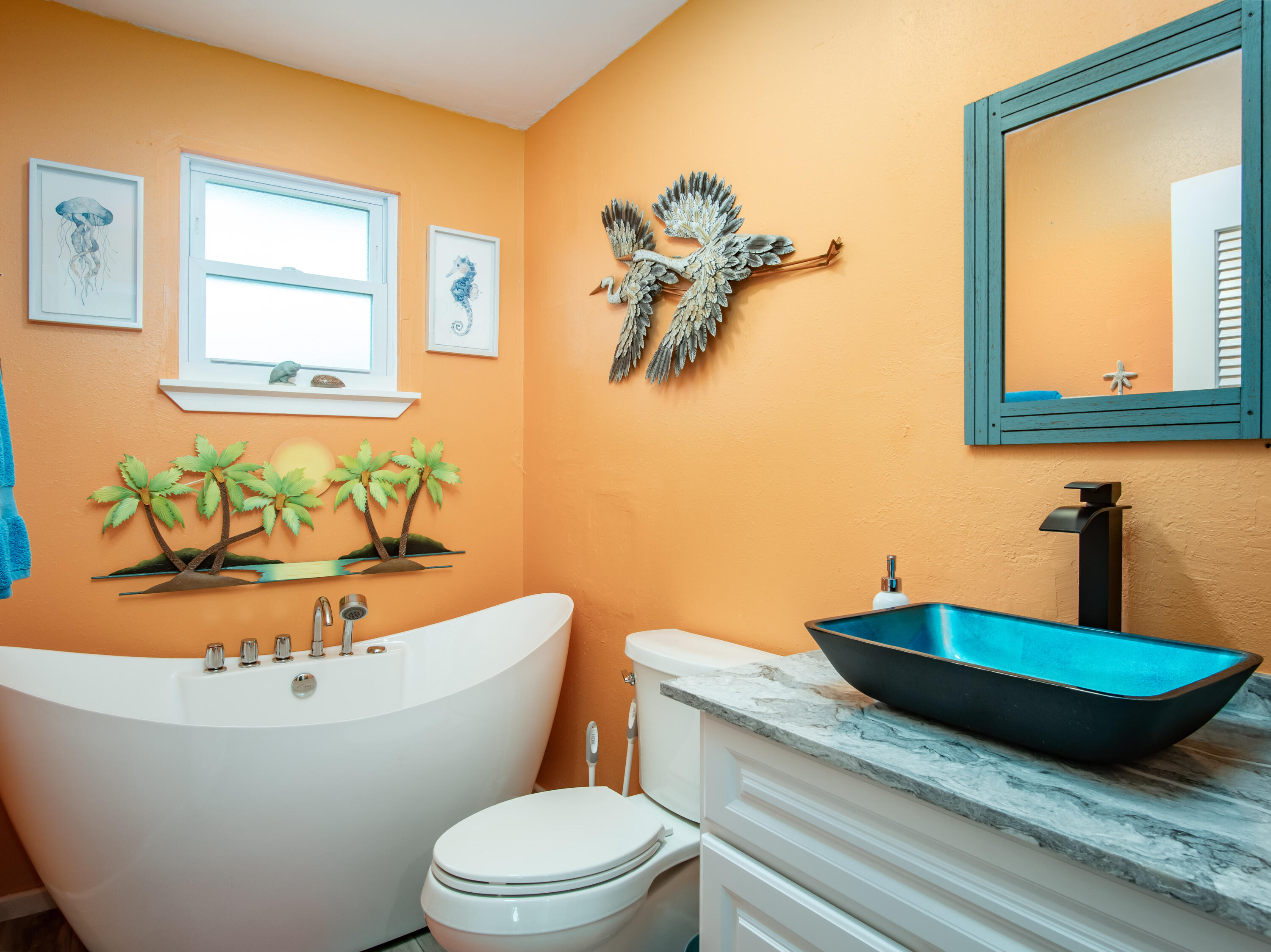 1021 E Caribbean Drive Property Photo 15