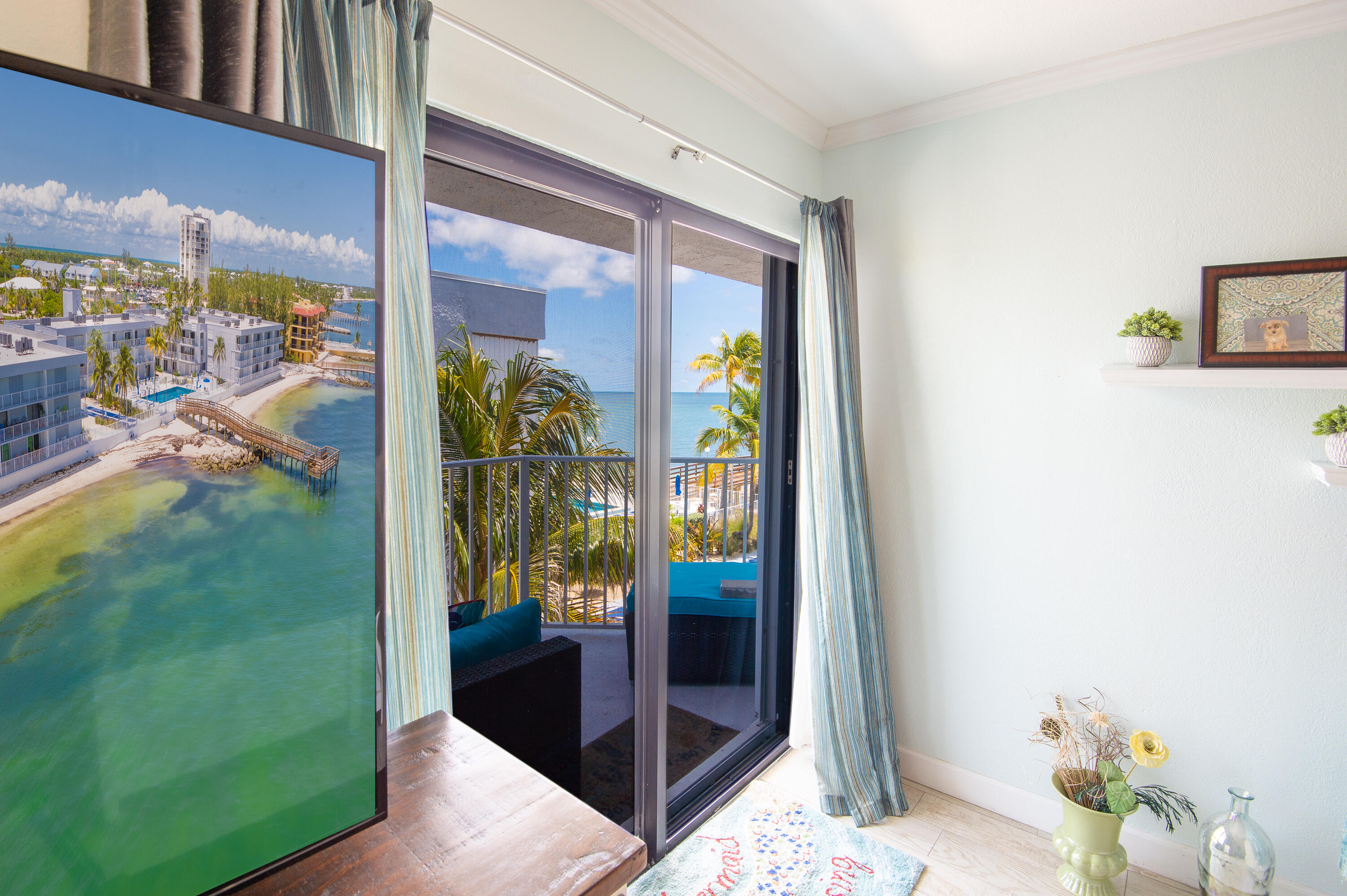 201 E Ocean Drive, 311 Property Photo 6