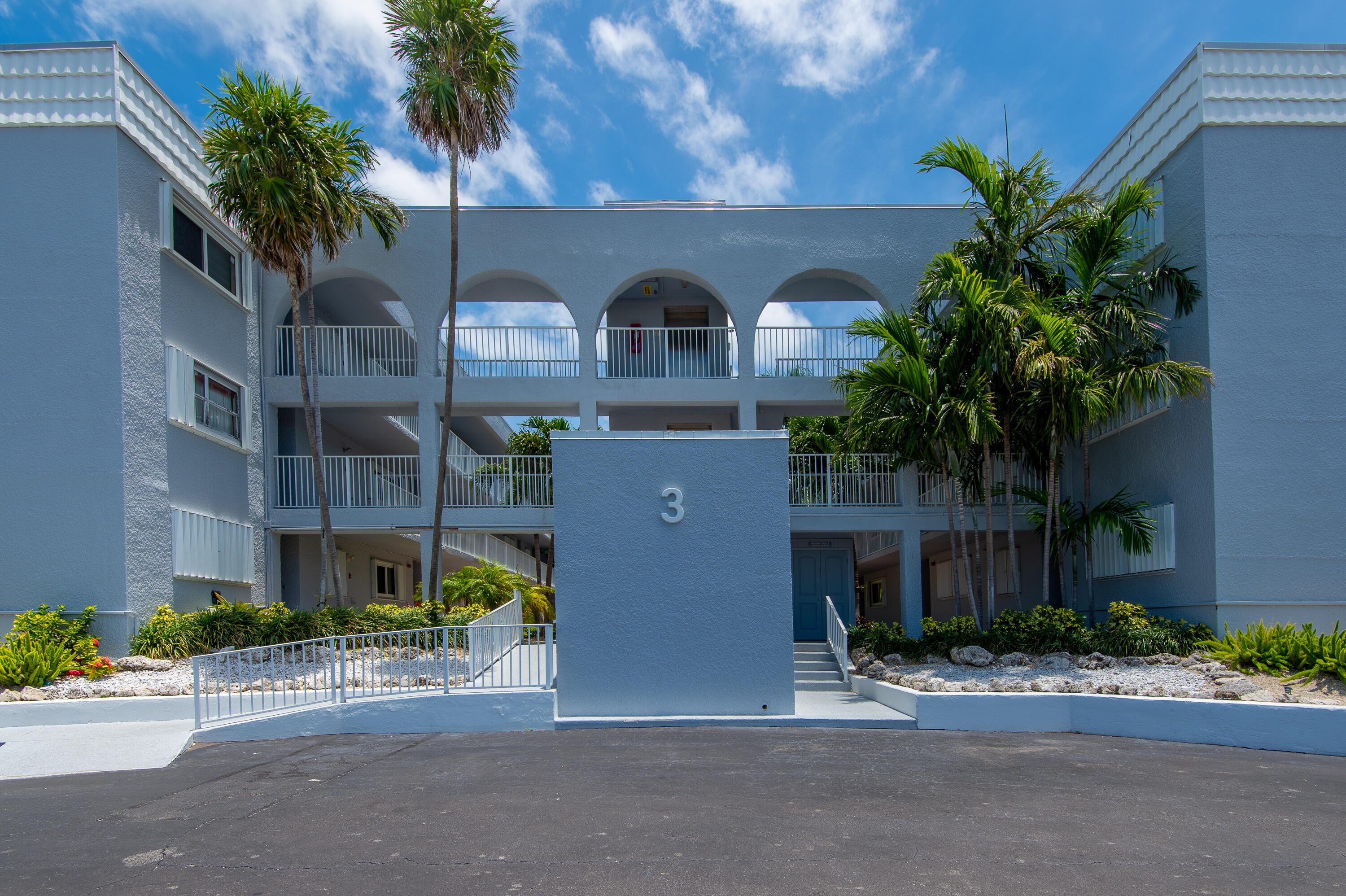 201 E Ocean Drive, 311 Property Photo 32