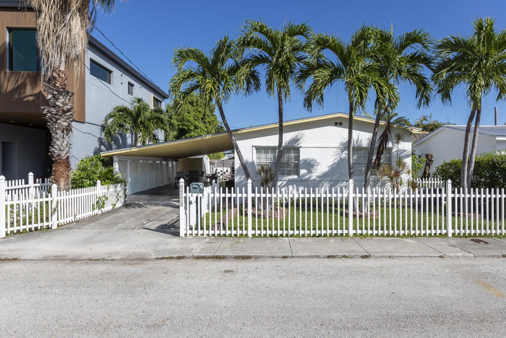 3729 Paula Avenue Property Photo 1
