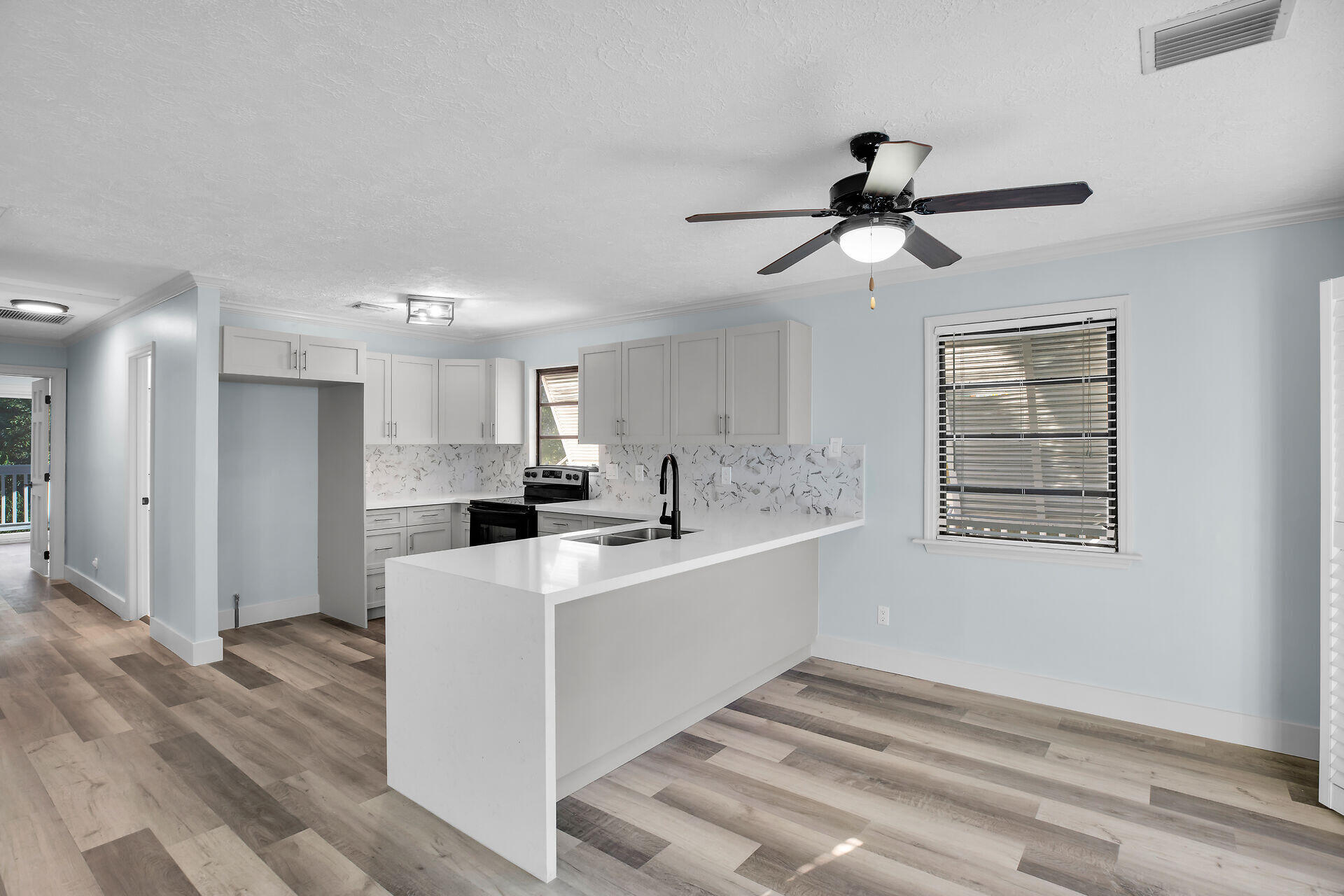 29172 Rose Drive Property Photo 3