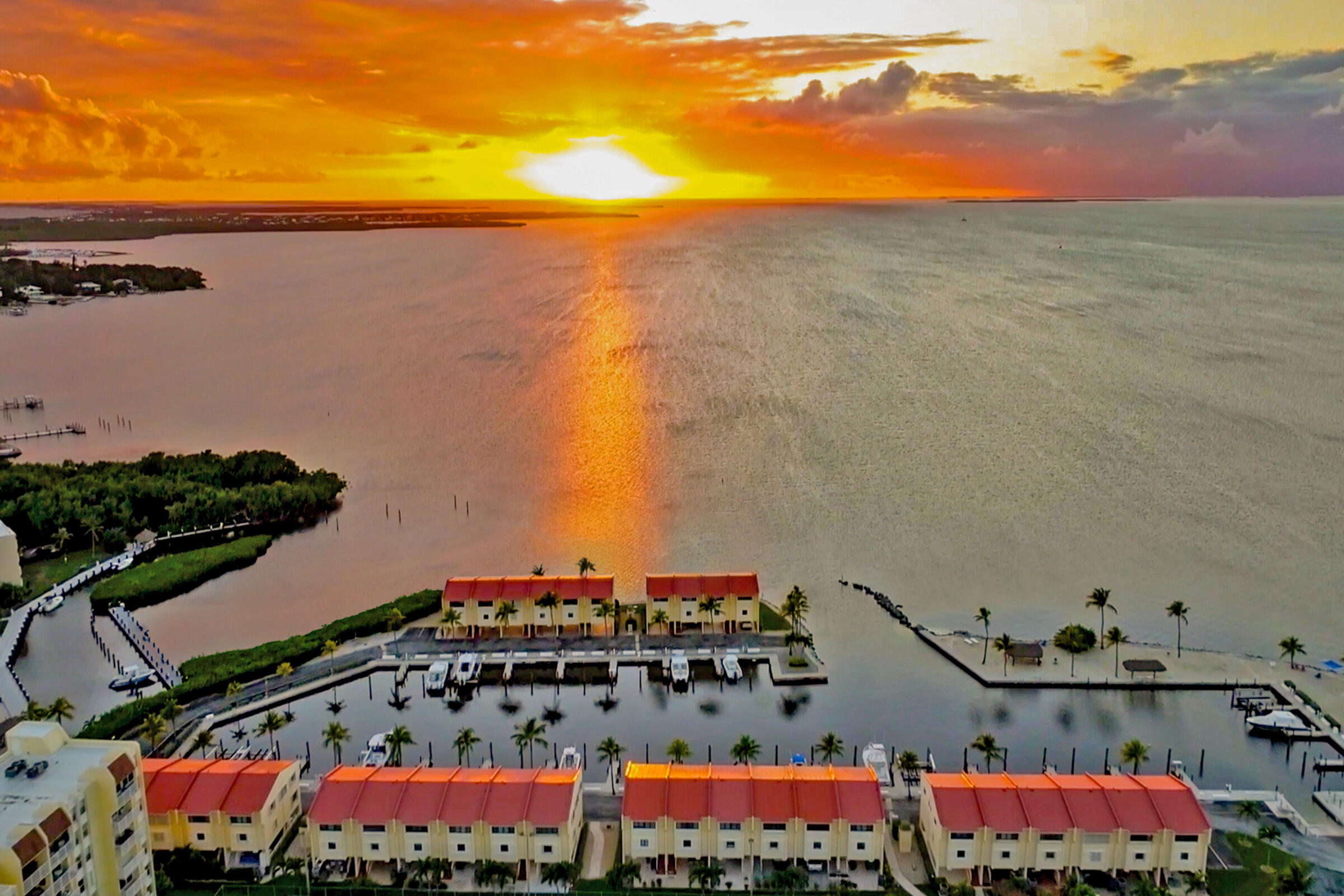 88540 Overseas And Boat Slip 37 Highway, 727 Property Photo 2