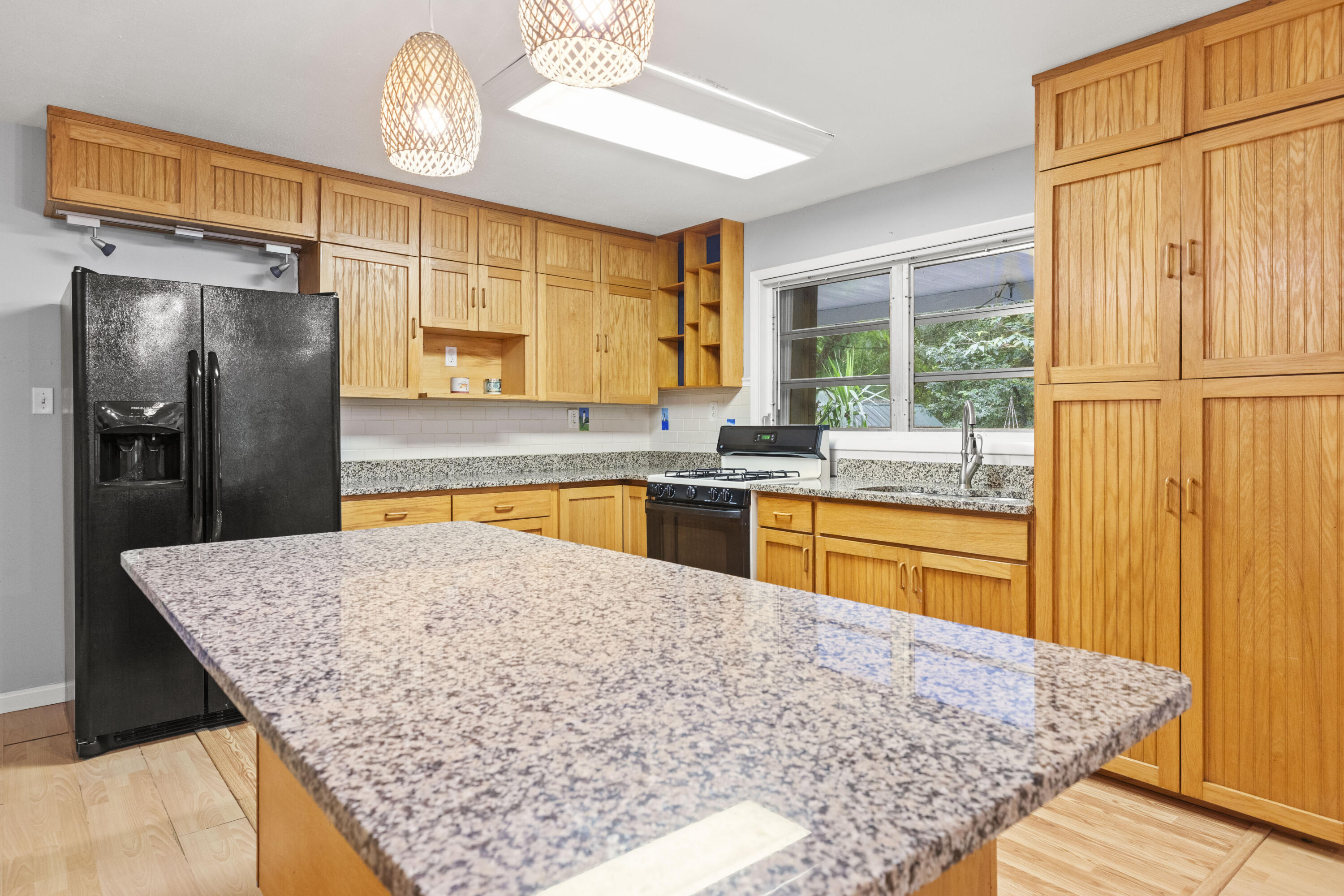 110 Knowles Street Property Photo 3
