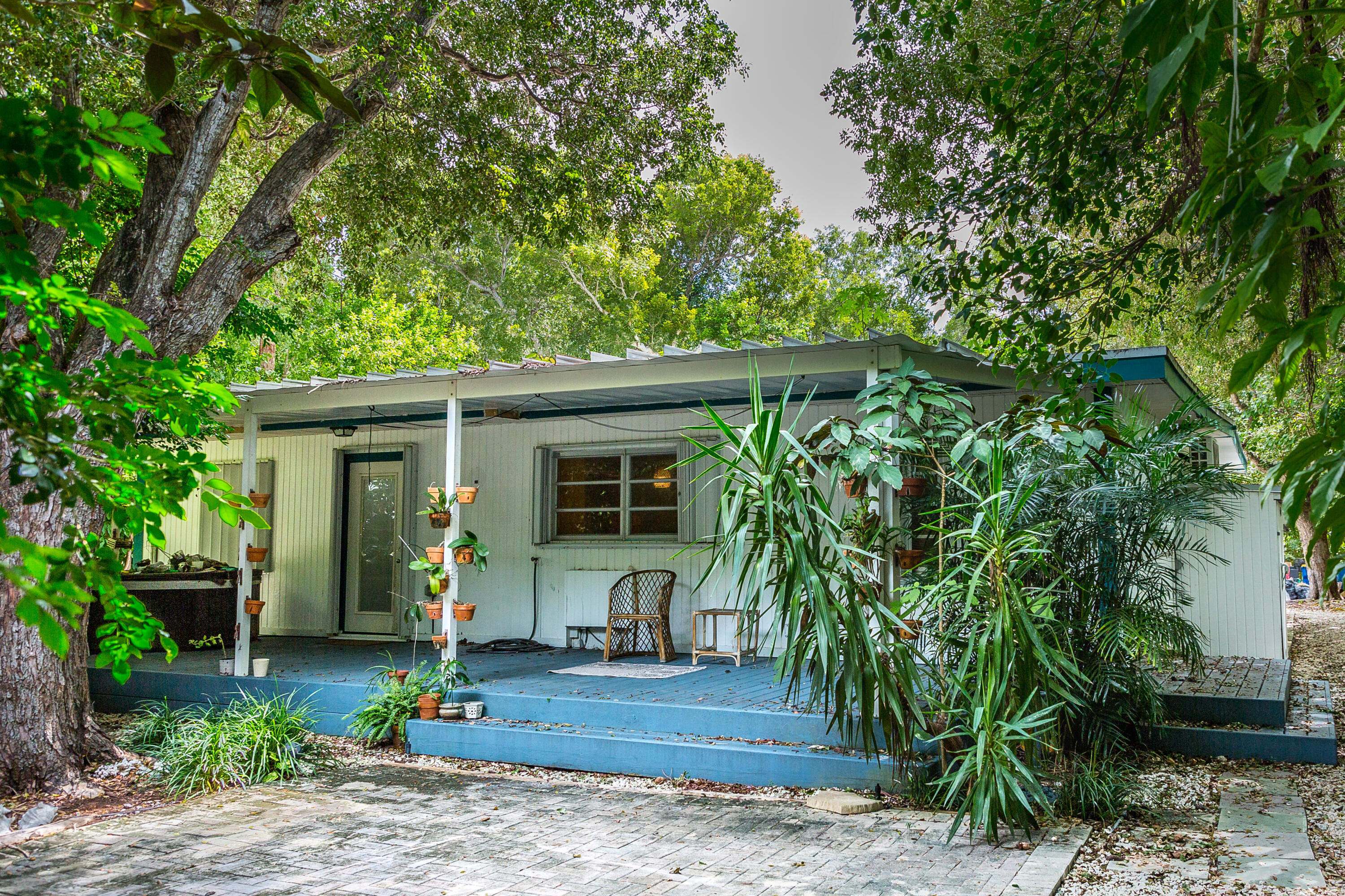 110 Knowles Street Property Photo 4