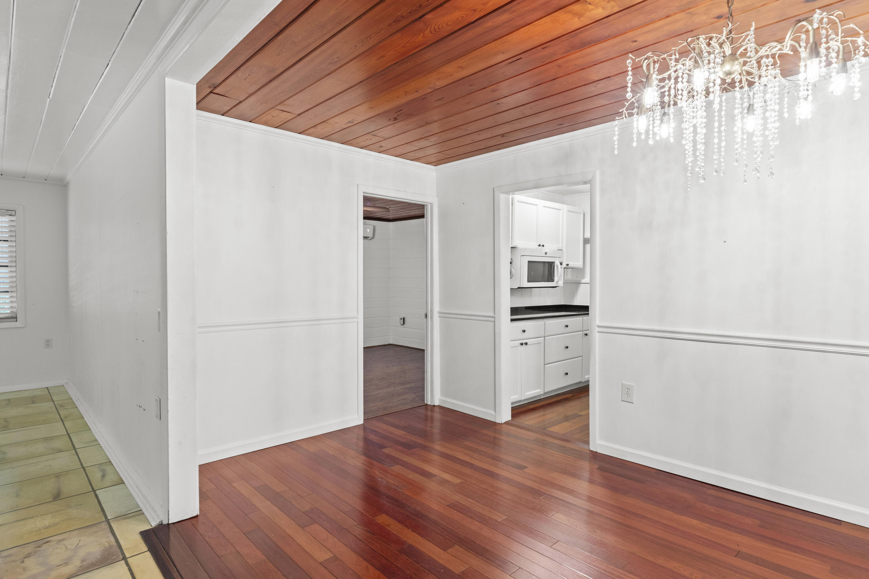 110 Knowles Street Property Photo 6