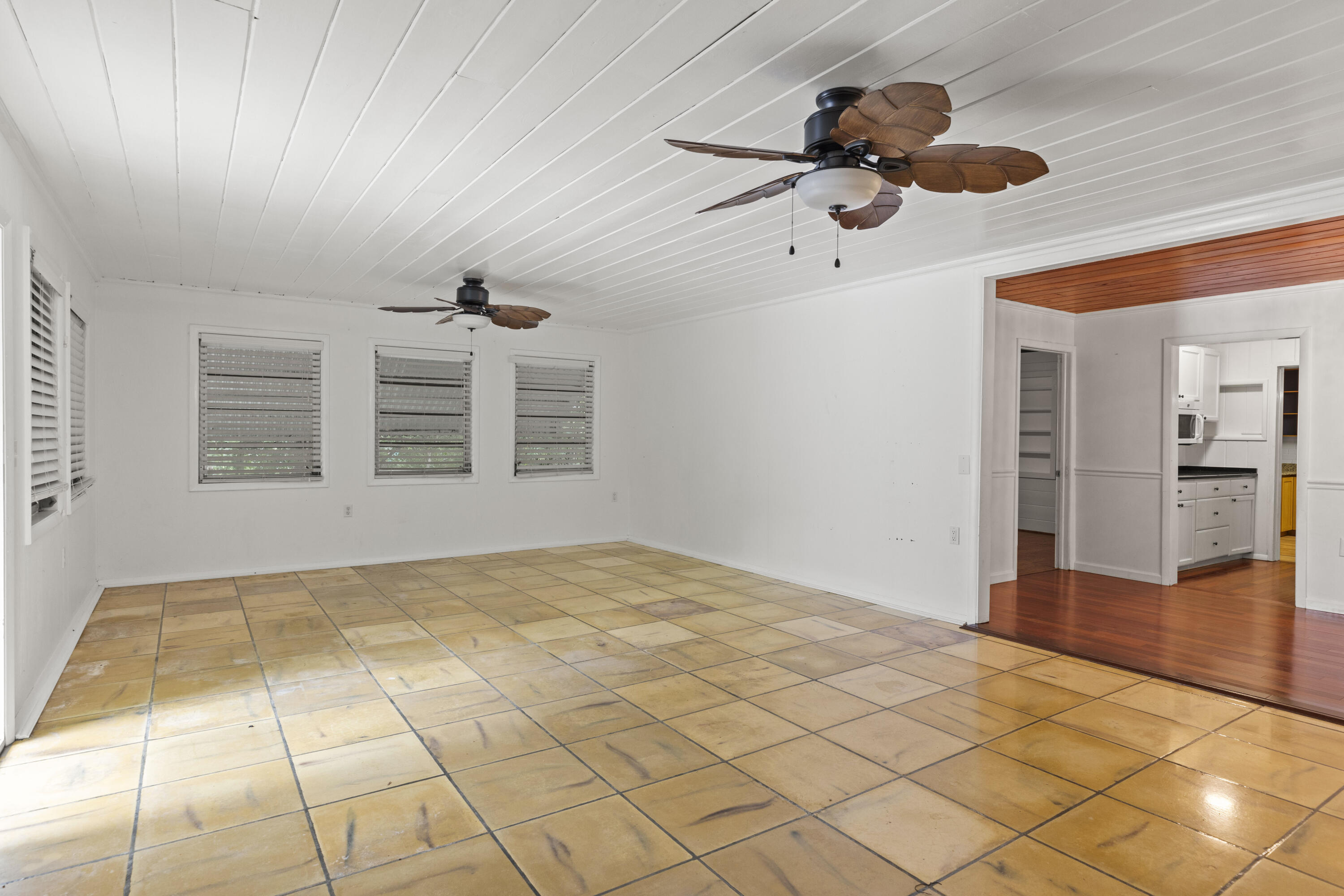 110 Knowles Street Property Photo 7