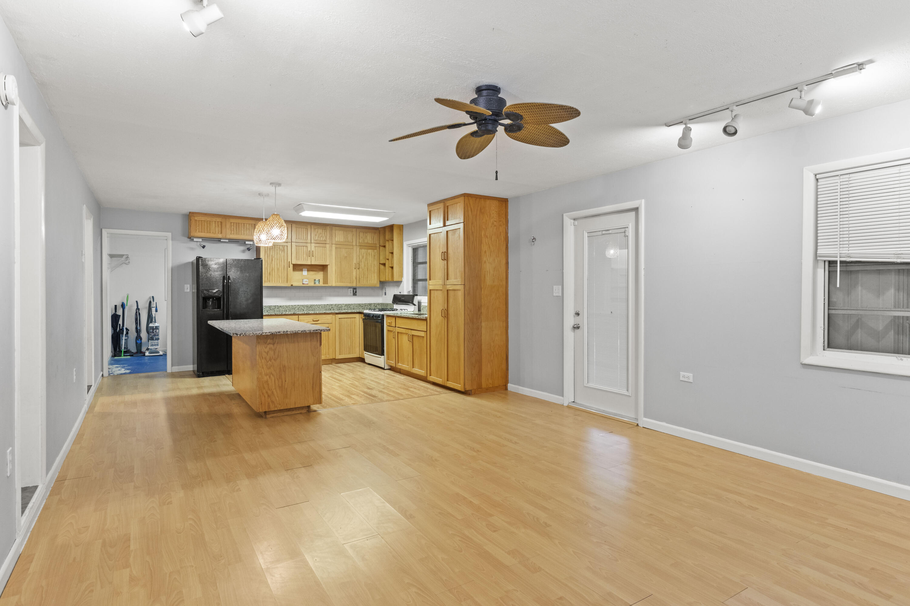 110 Knowles Street Property Photo 15