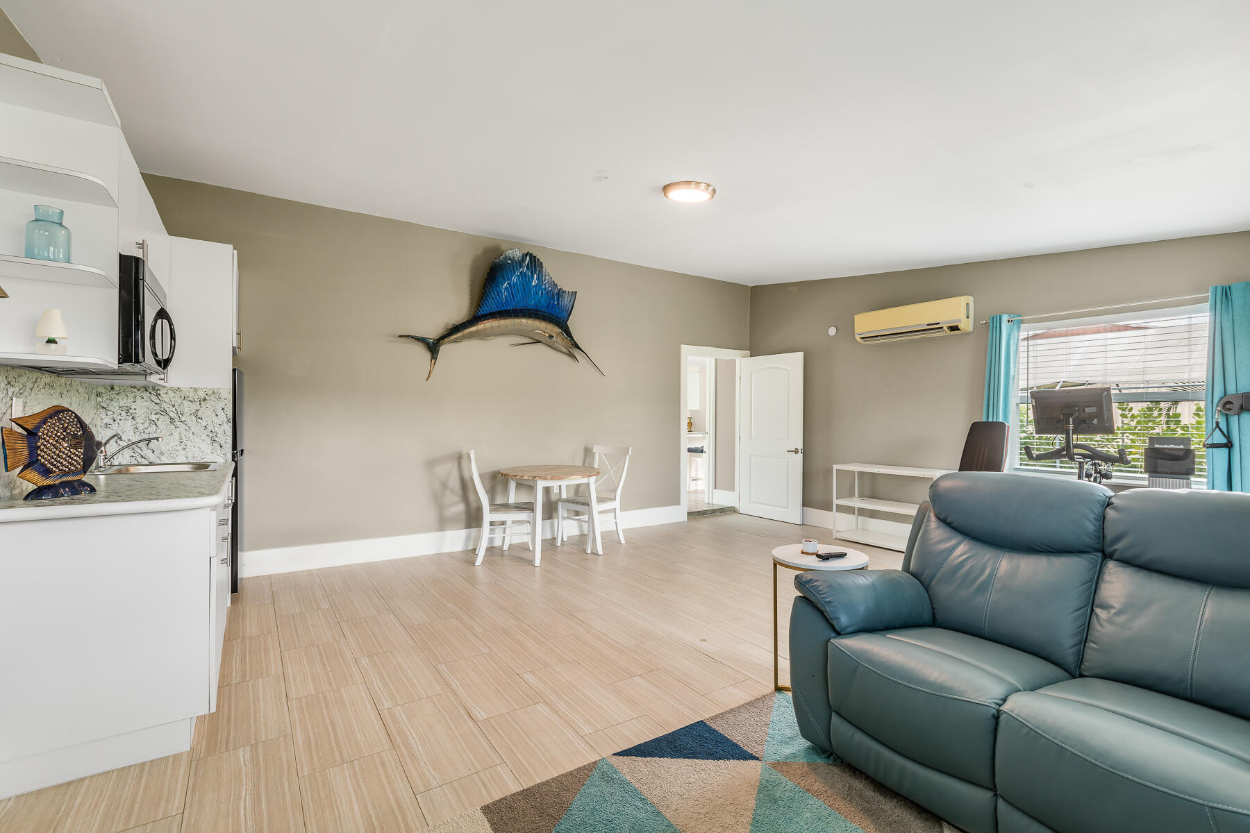 28130 Dorothy Avenue Property Photo 19