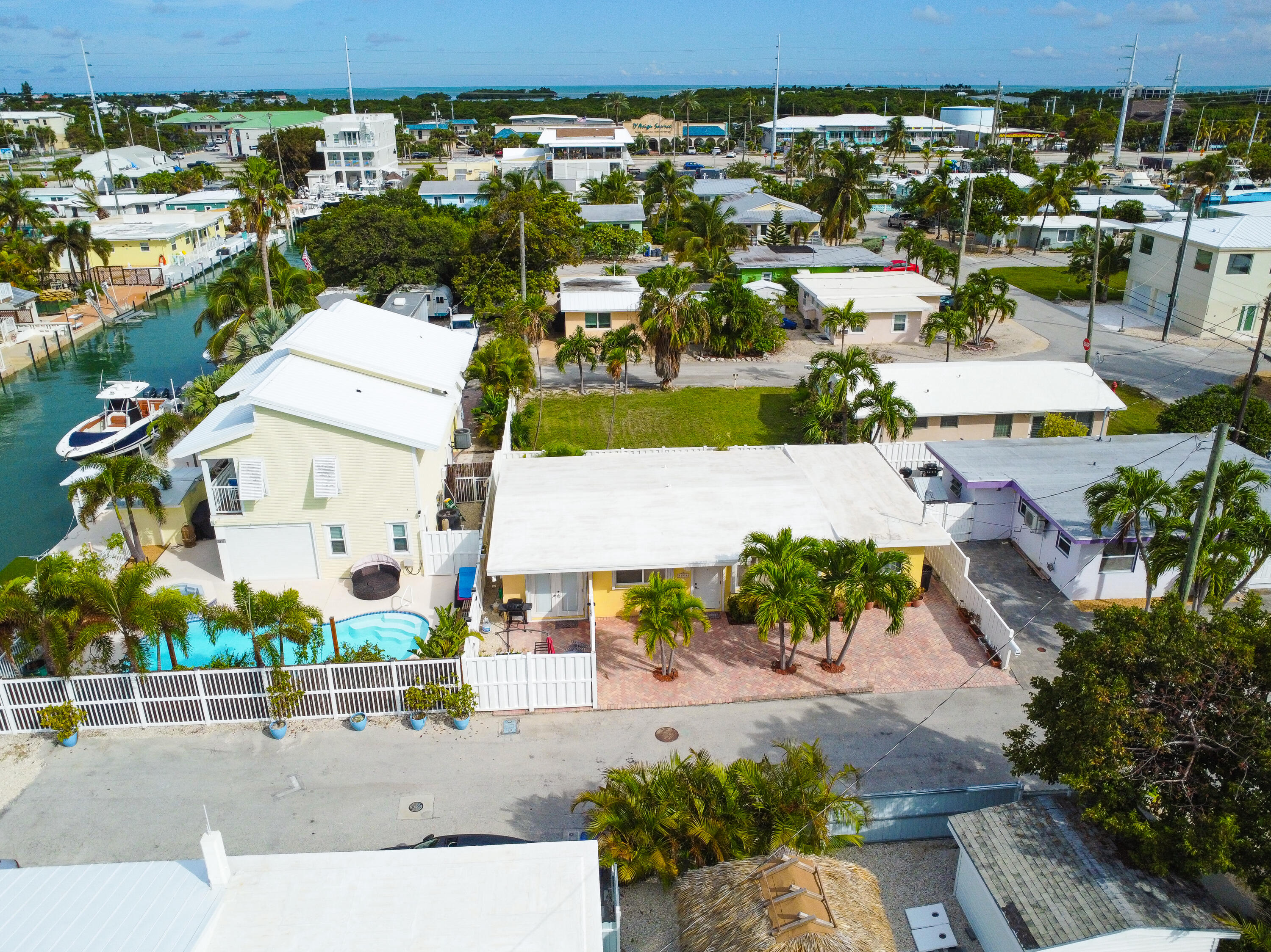 11554 5th Avenue Ocean Property Photo 2