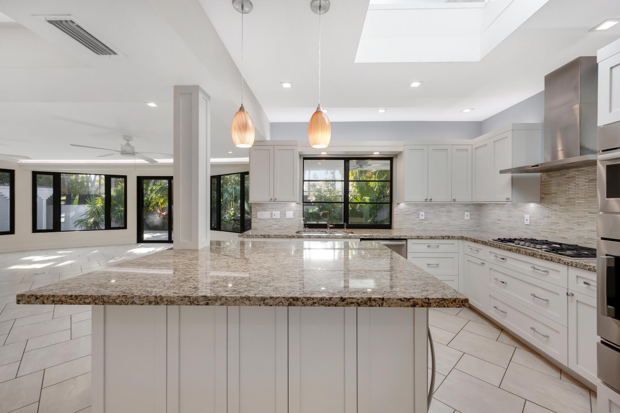 1508 Johnson Street Property Photo 19