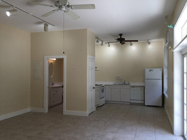 905 Grinnell Street Property Photo 11