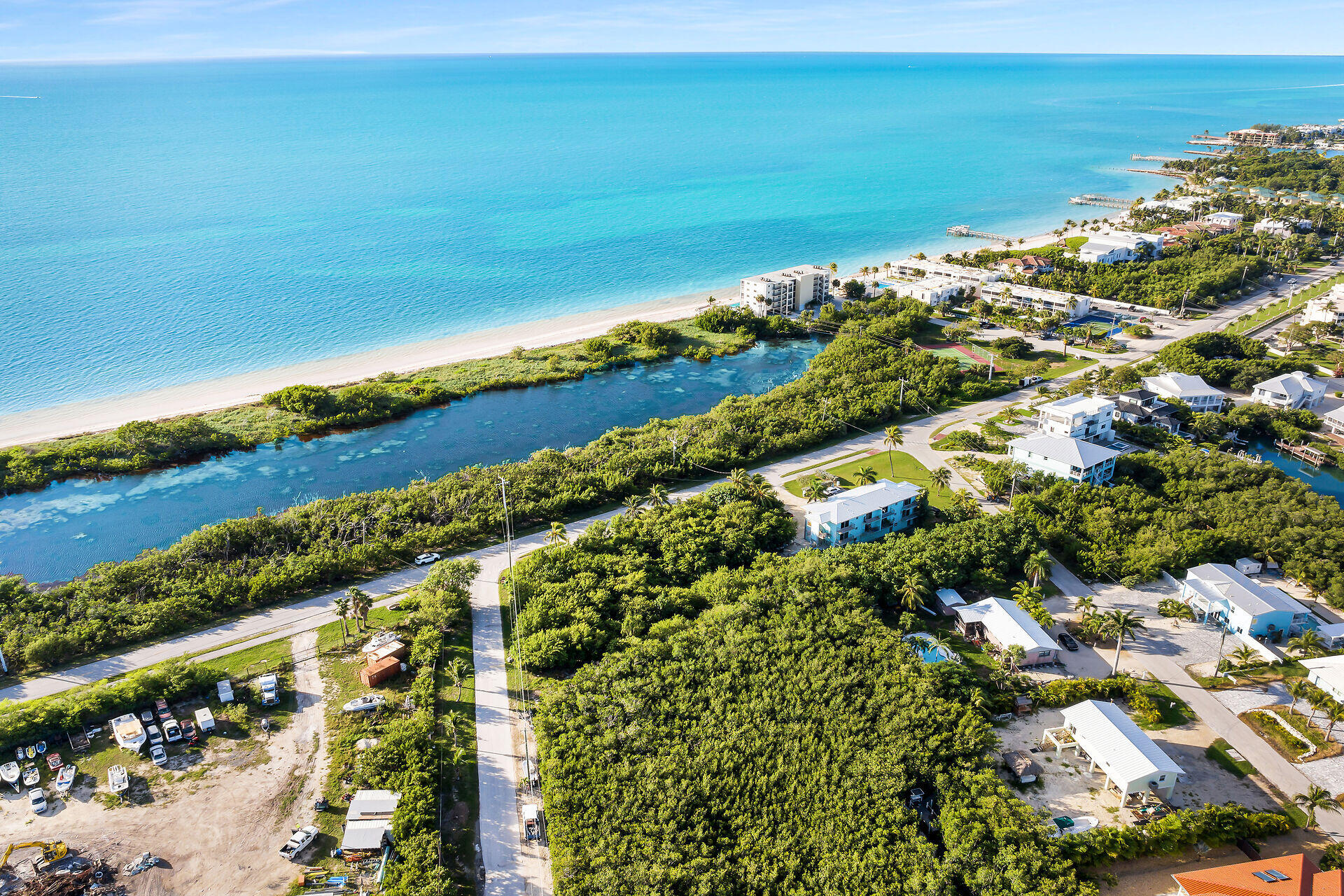 300 Coco Plum Dr Drive Property Photo 8