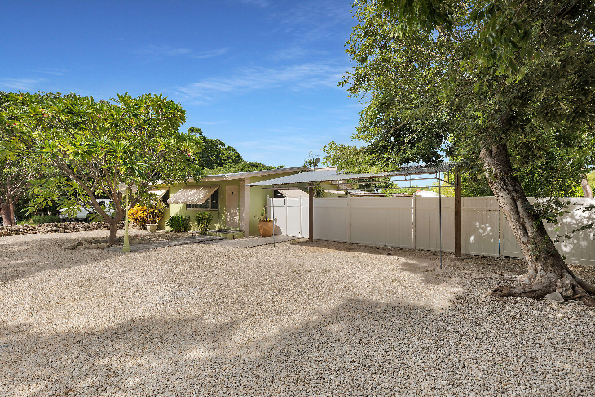 100 Broadway Avenue Property Photo 3