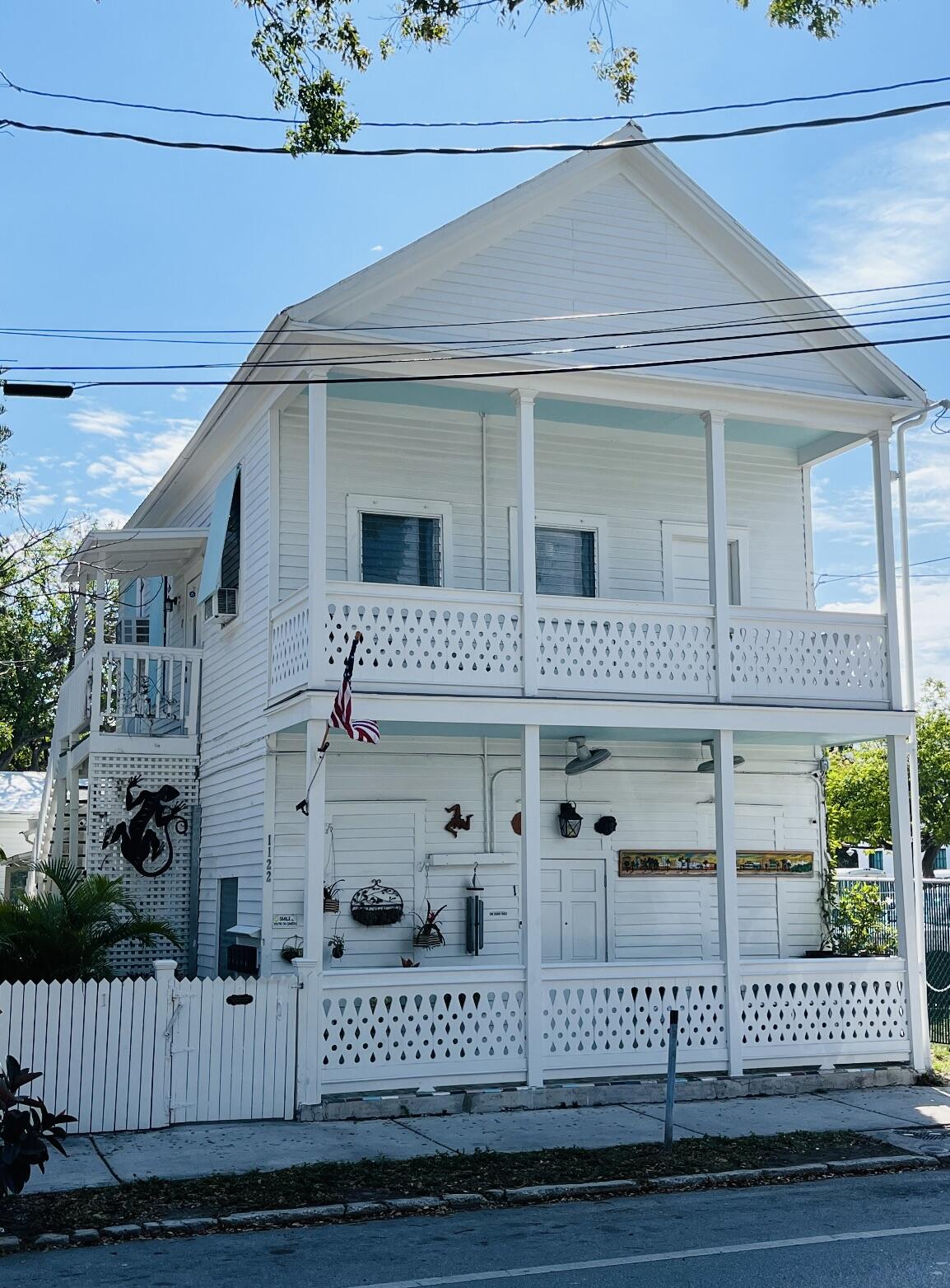 1122 Simonton Street Property Photo 1