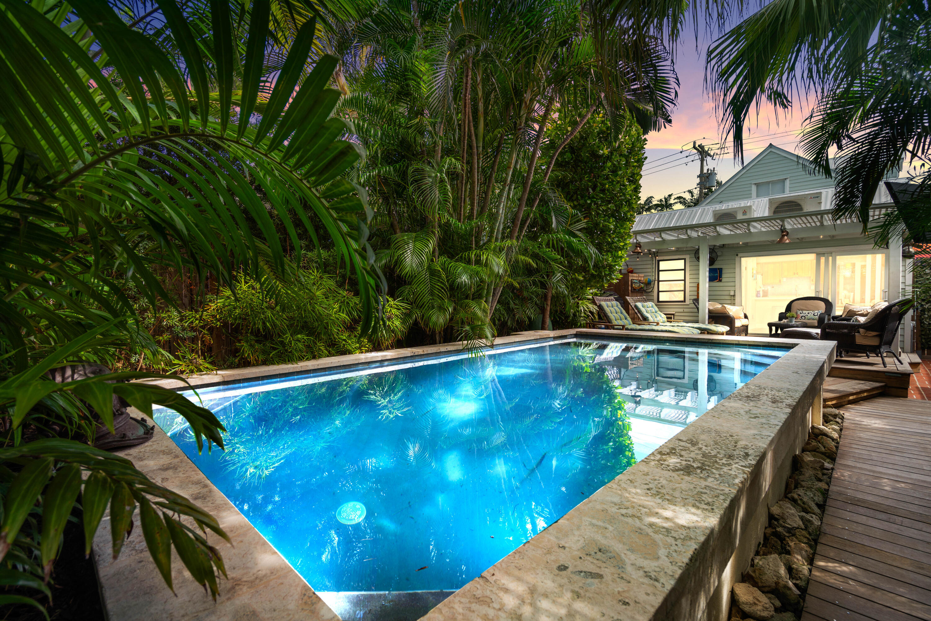 923 Eaton Street Property Photo 2