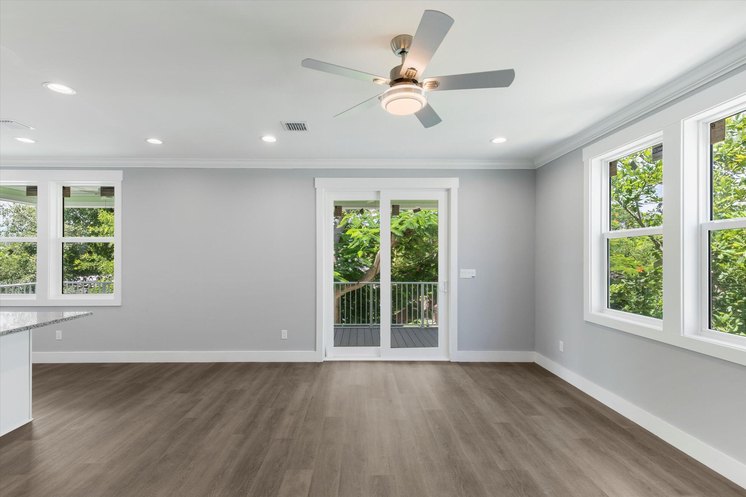 31349 Avenue C Property Photo 6