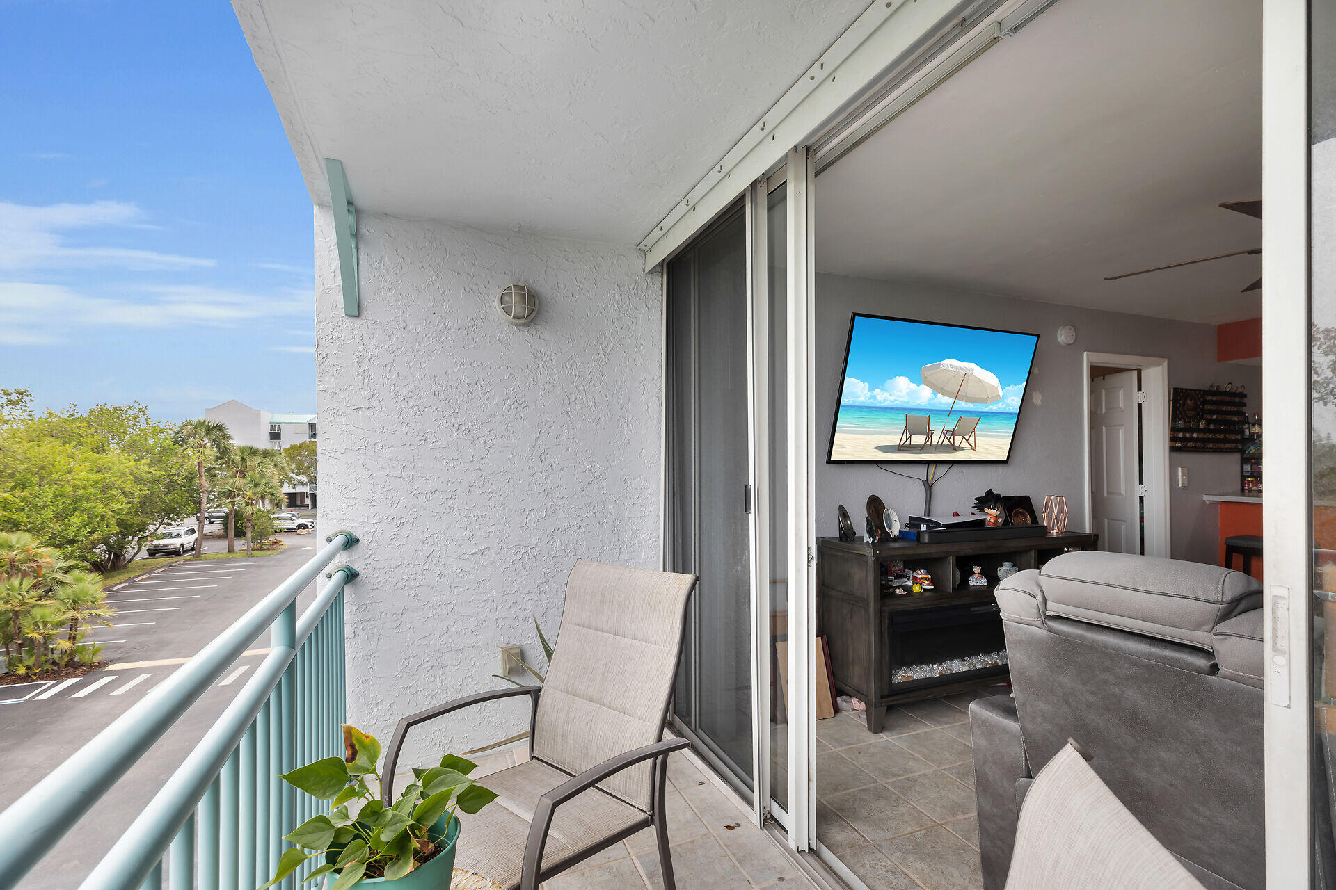3635 Seaside Drive, 206 Property Photo 12
