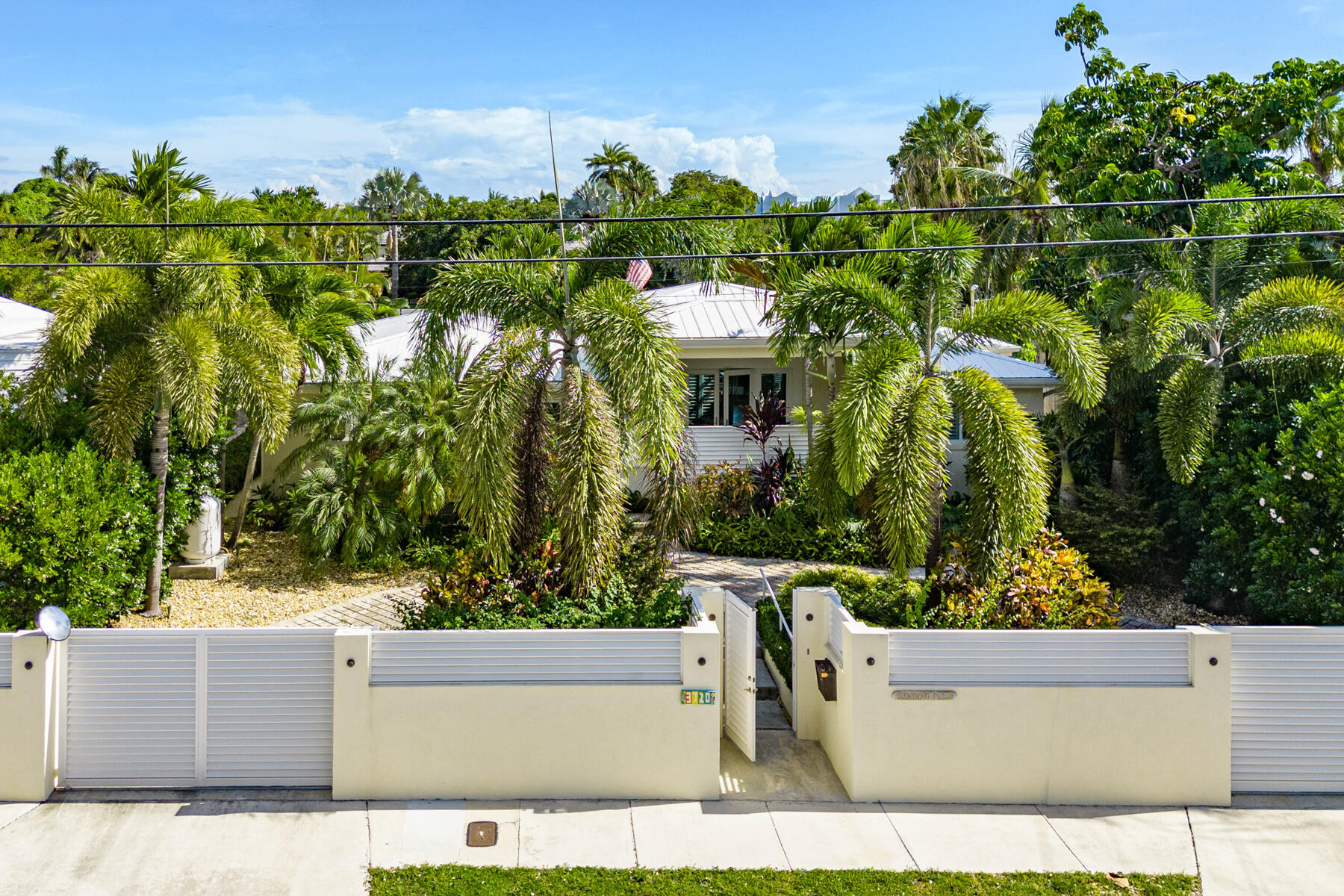 3720 Flagler Avenue Property Photo 11