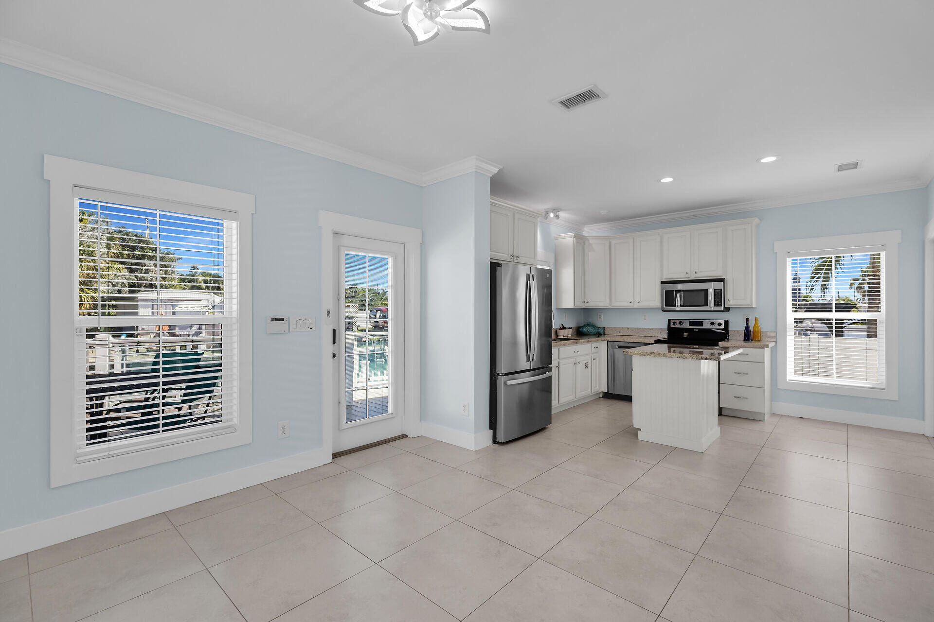 390 25th Street Ocean Property Photo 5