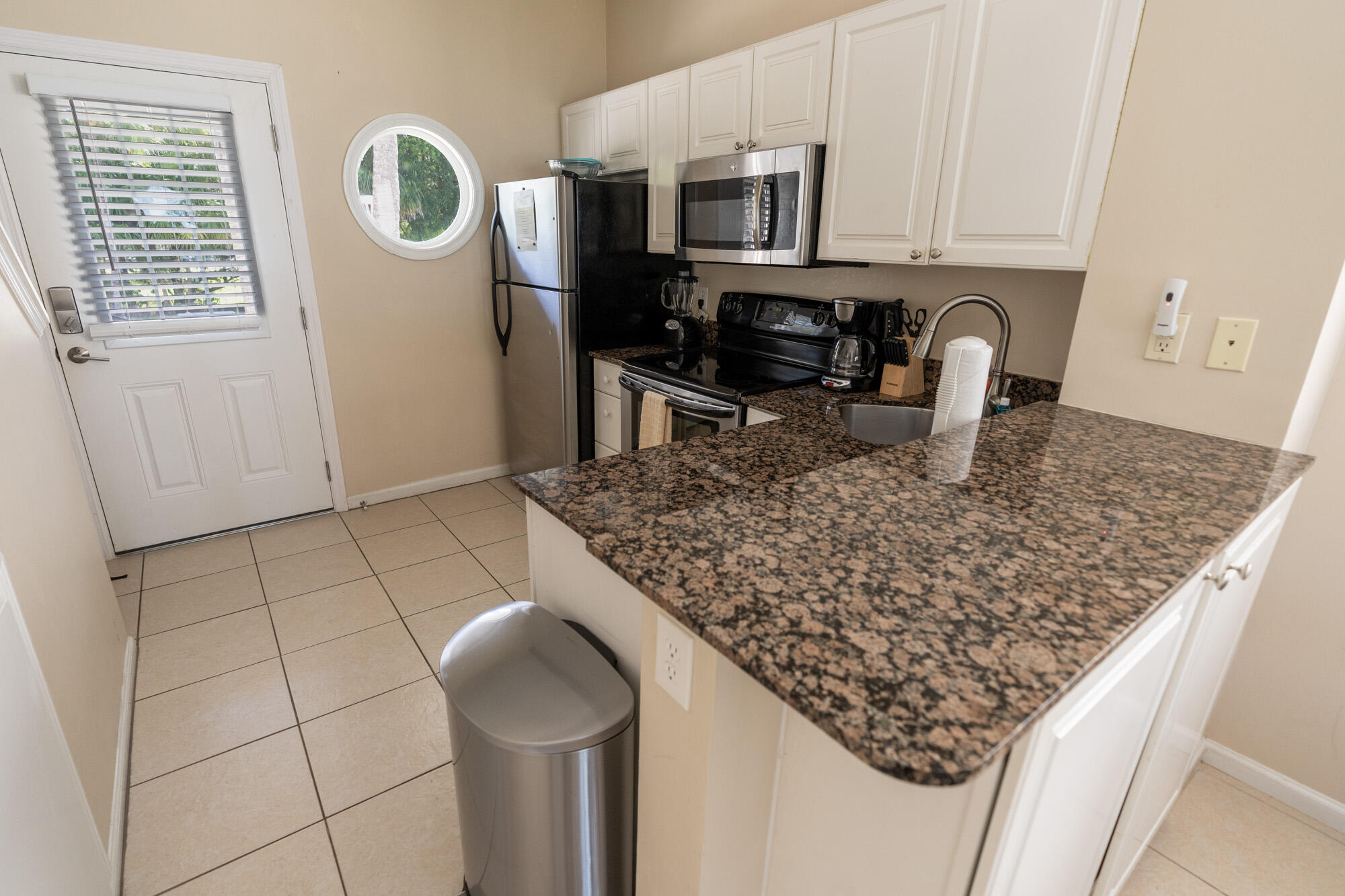 5067 Sunset Village Drive, B-100 Property Photo 11