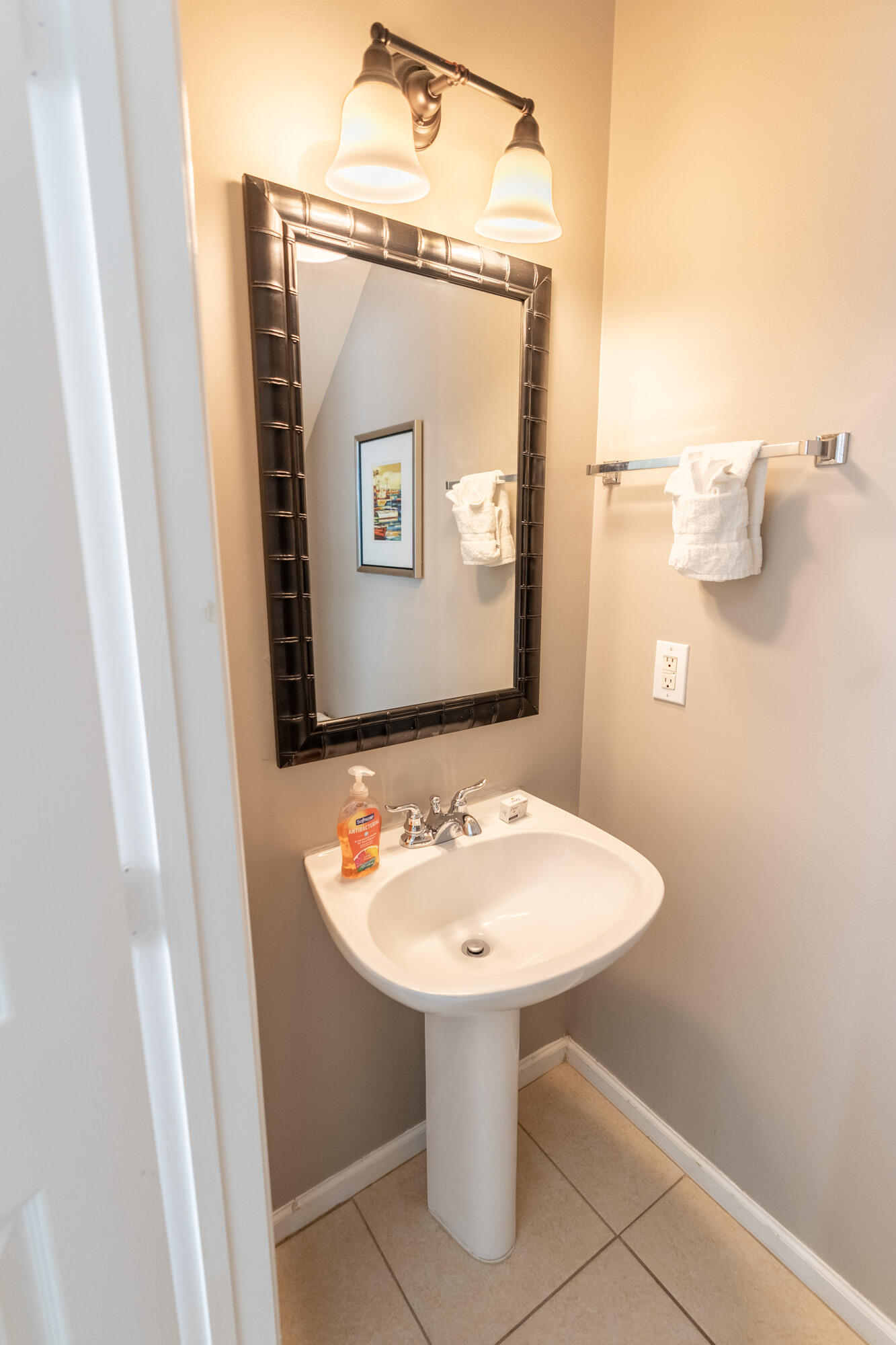 5067 Sunset Village Drive, B-100 Property Photo 12