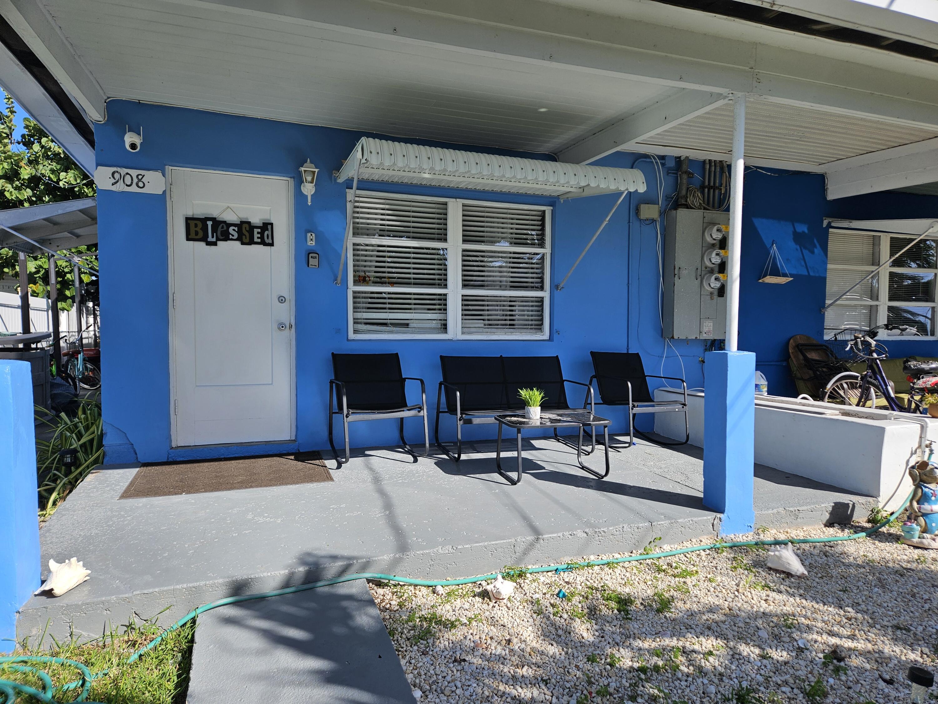 908 66th Street Property Photo 3