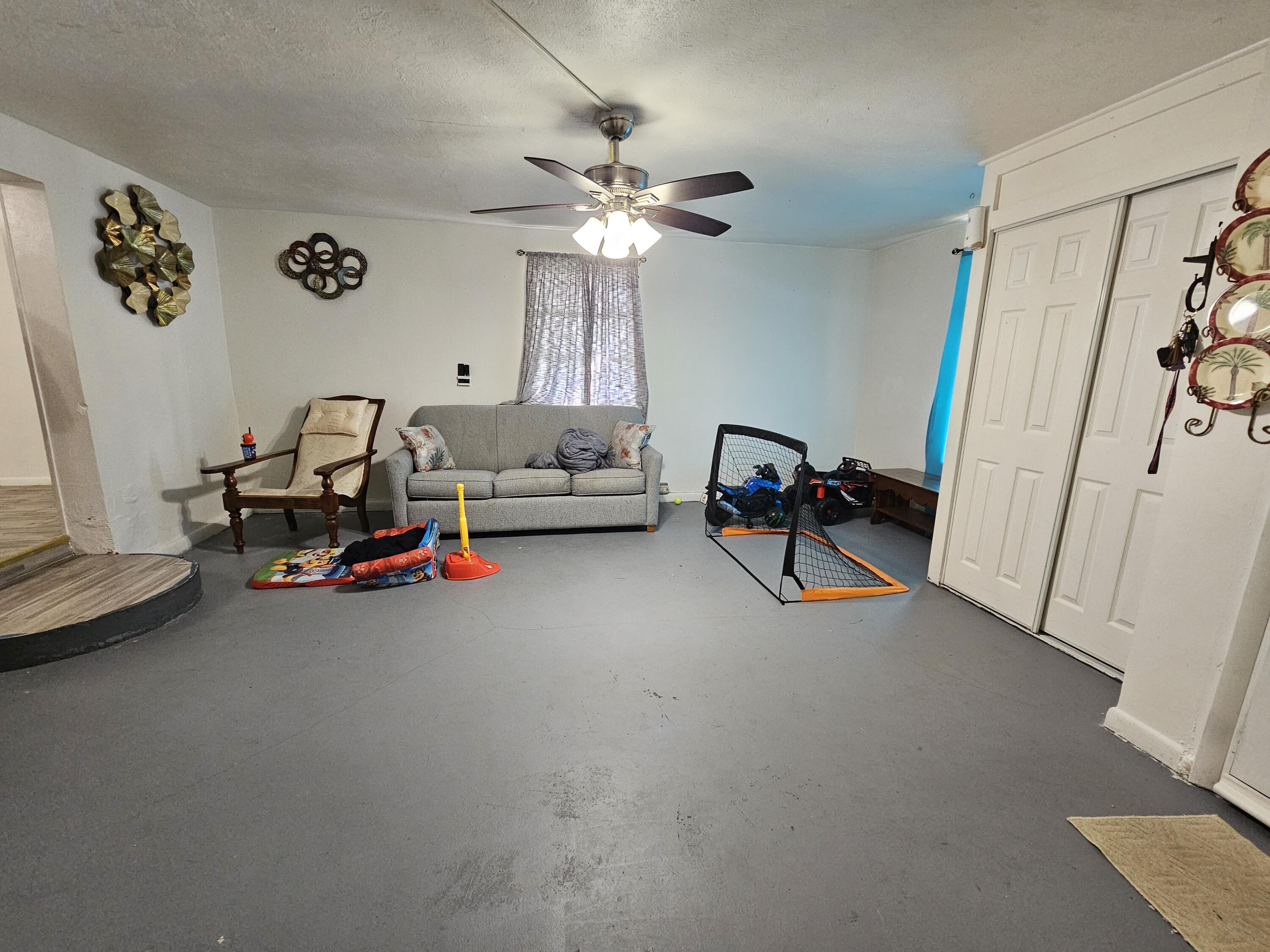 908 66th Street Property Photo 13