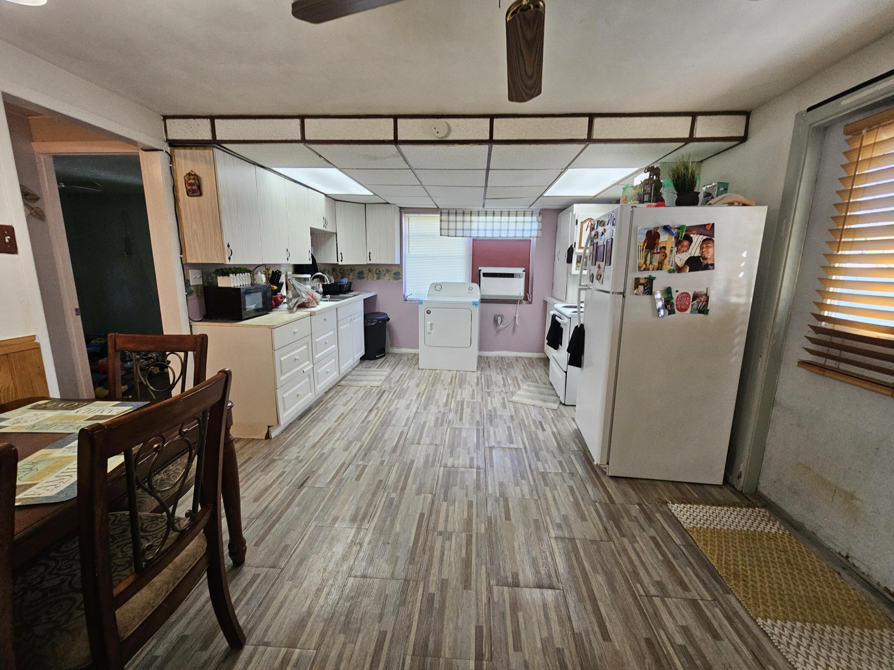 908 66th Street Property Photo 14