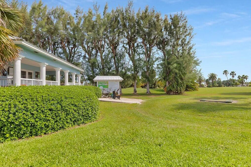 230 15 Circle Property Photo 35