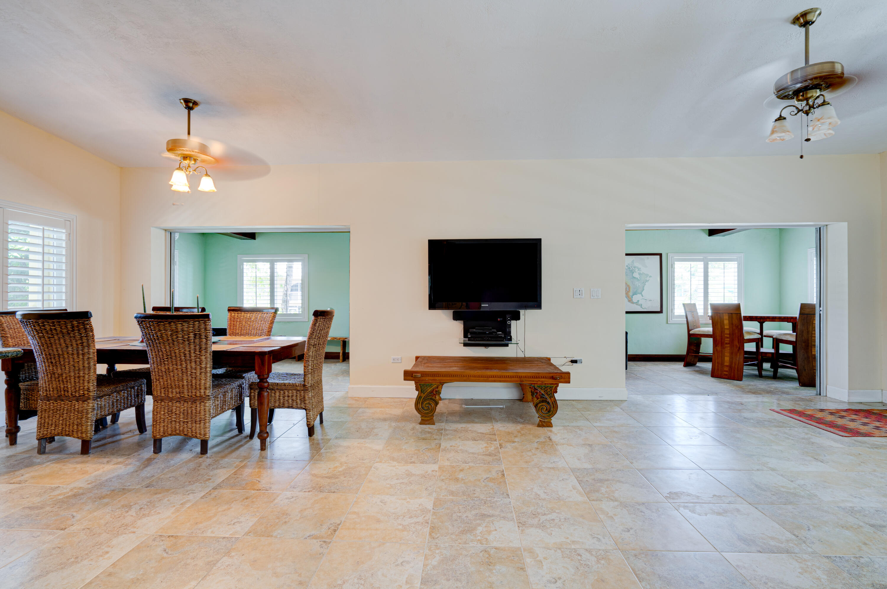 1121 Grand Street Property Photo 42