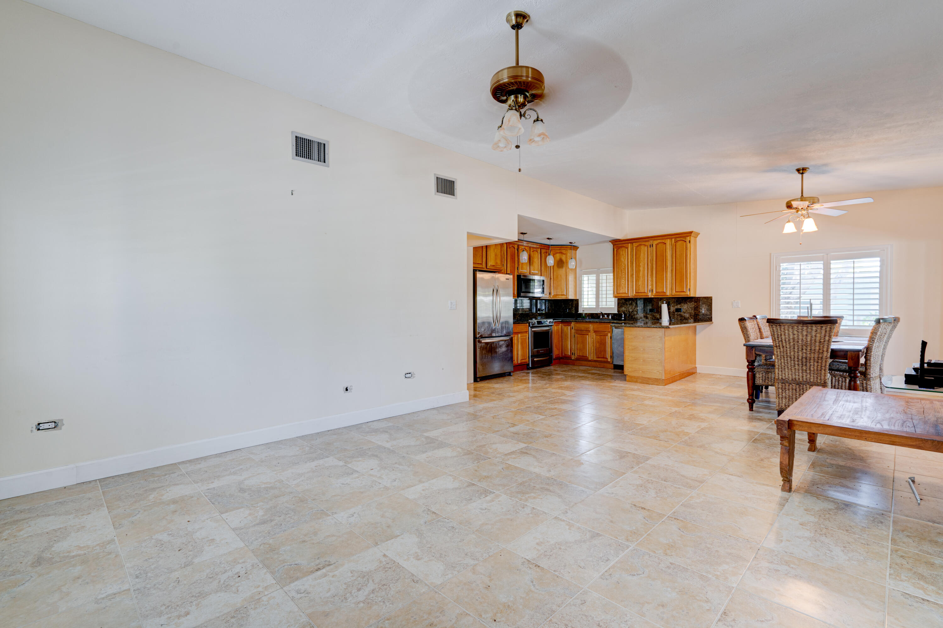 1121 Grand Street Property Photo 45