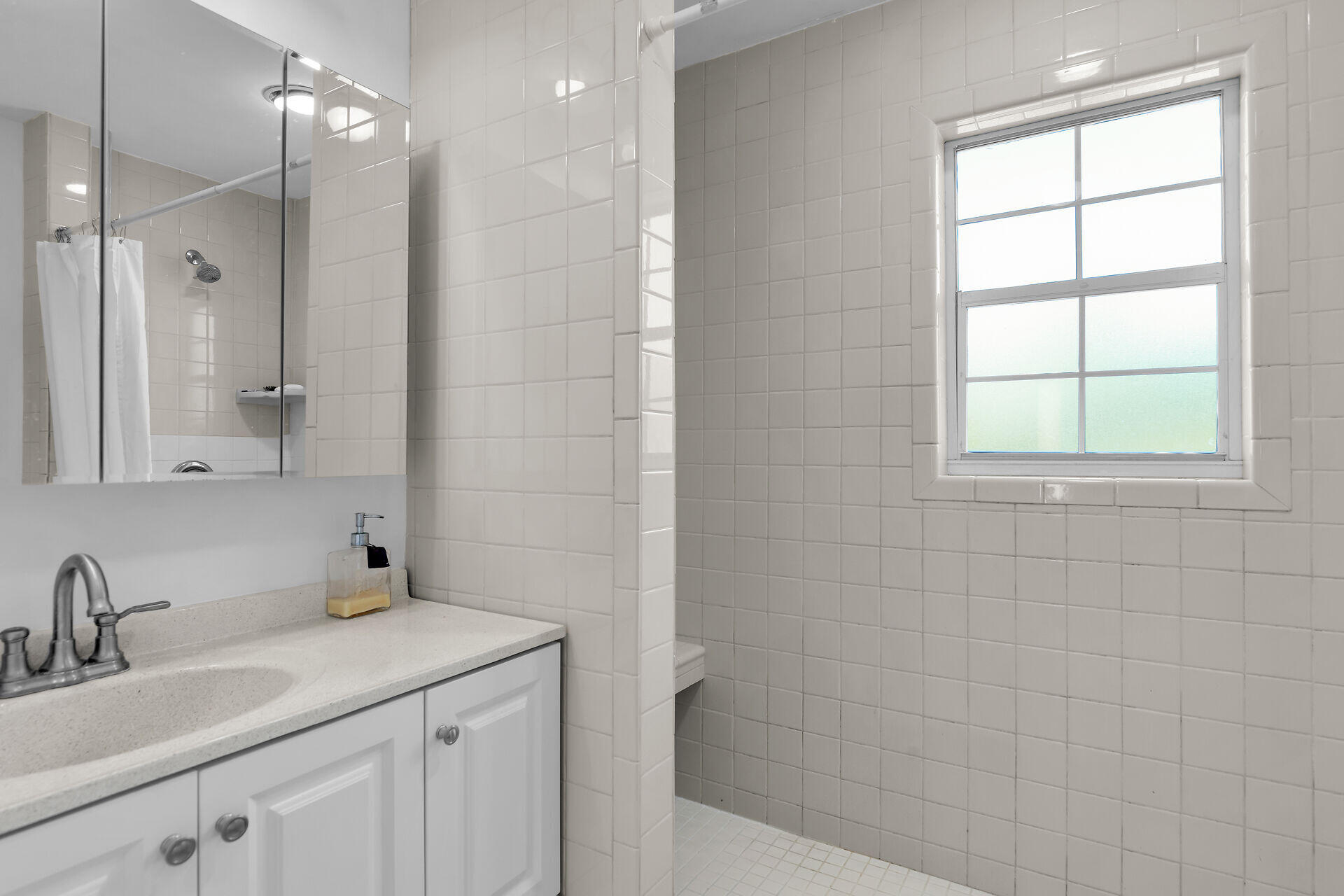 2614 Seidenberg Avenue Property Photo 30