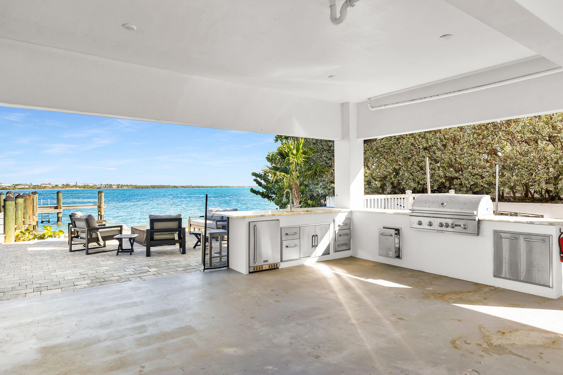 14 E Ocean Drive Property Photo 13