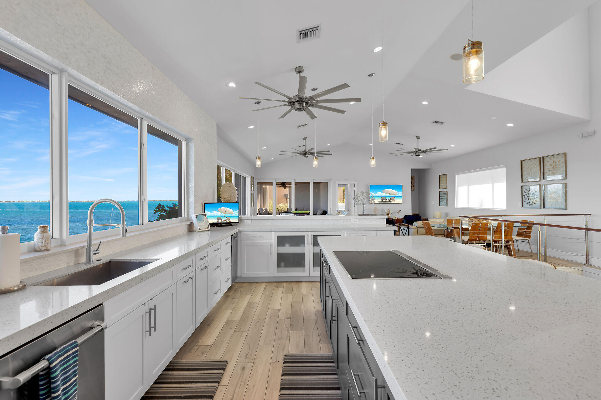 14 E Ocean Drive Property Photo 24