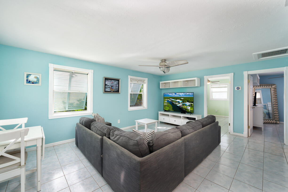 1620 Buttonwood Drive Property Photo 6