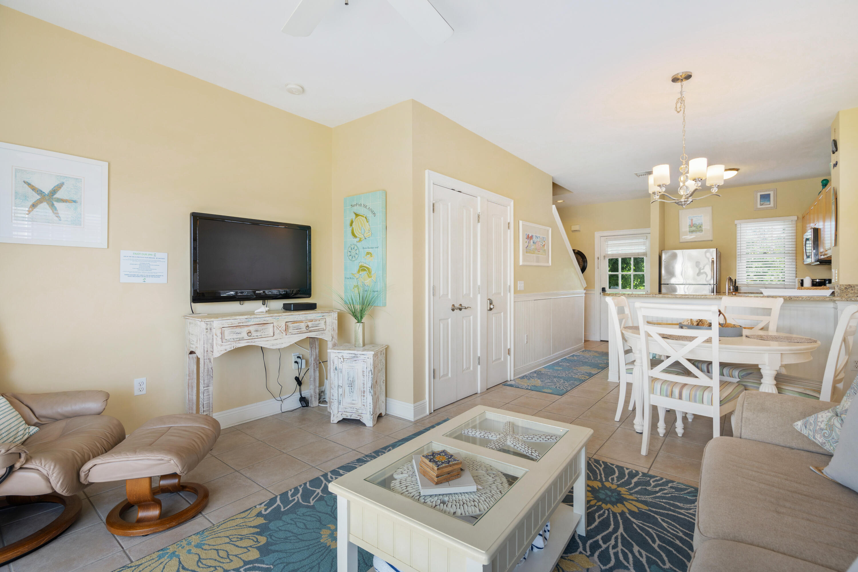 7020 Harbor Village Drive Property Photo 9