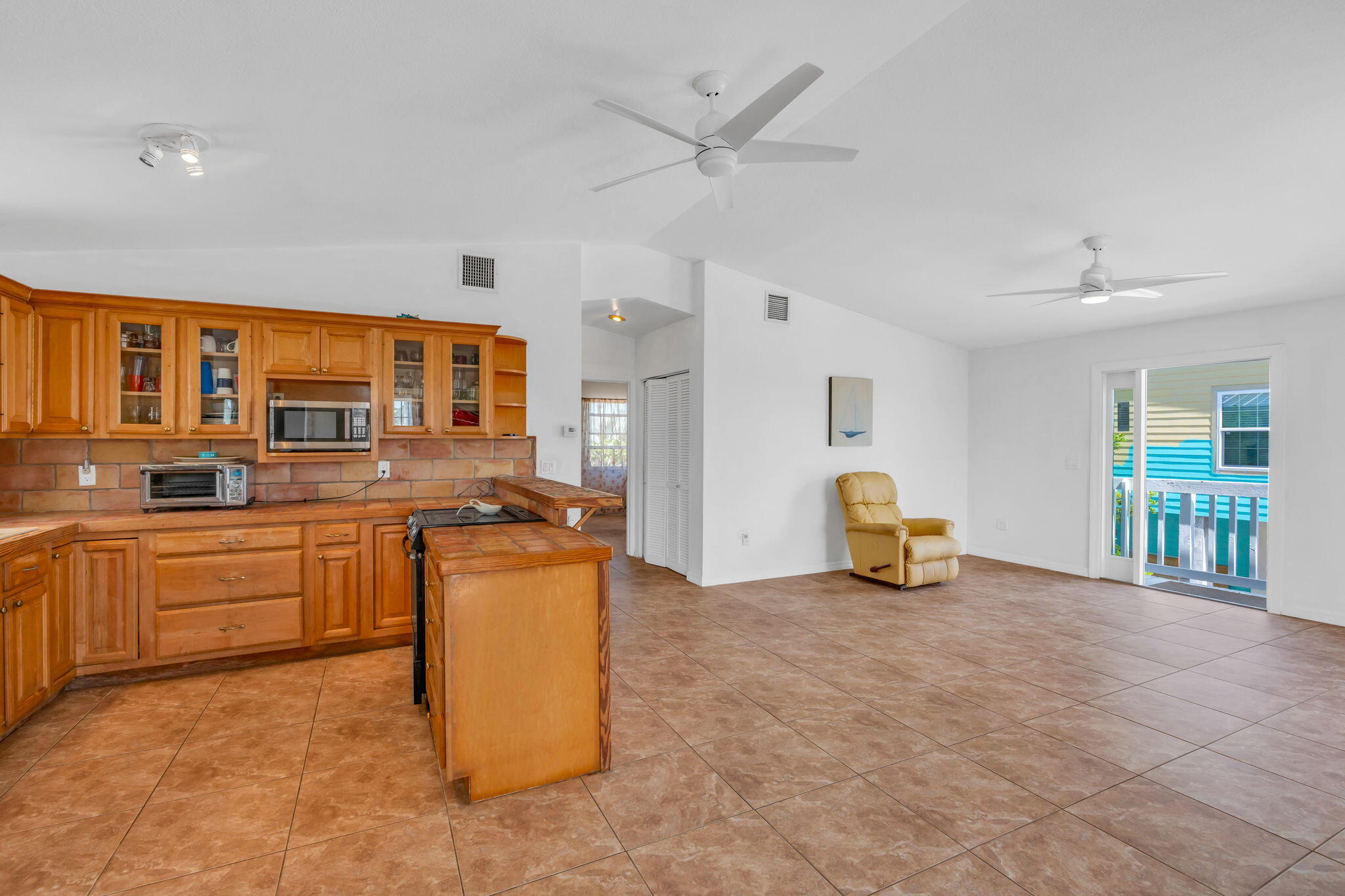 22882 Buccaneer Lane Property Photo 8