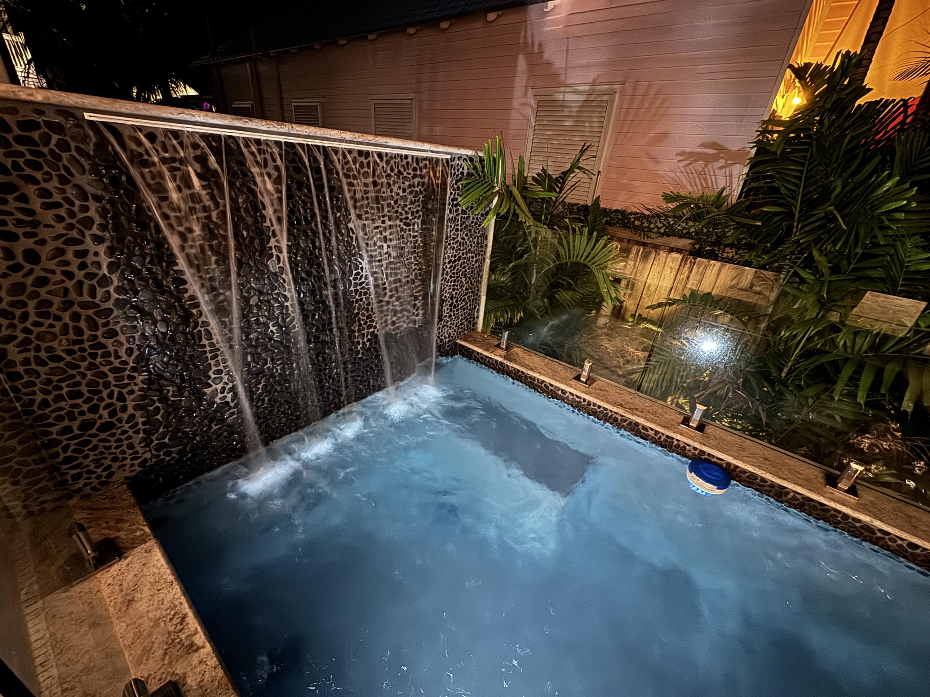 710 Caroline Street Property Photo 8