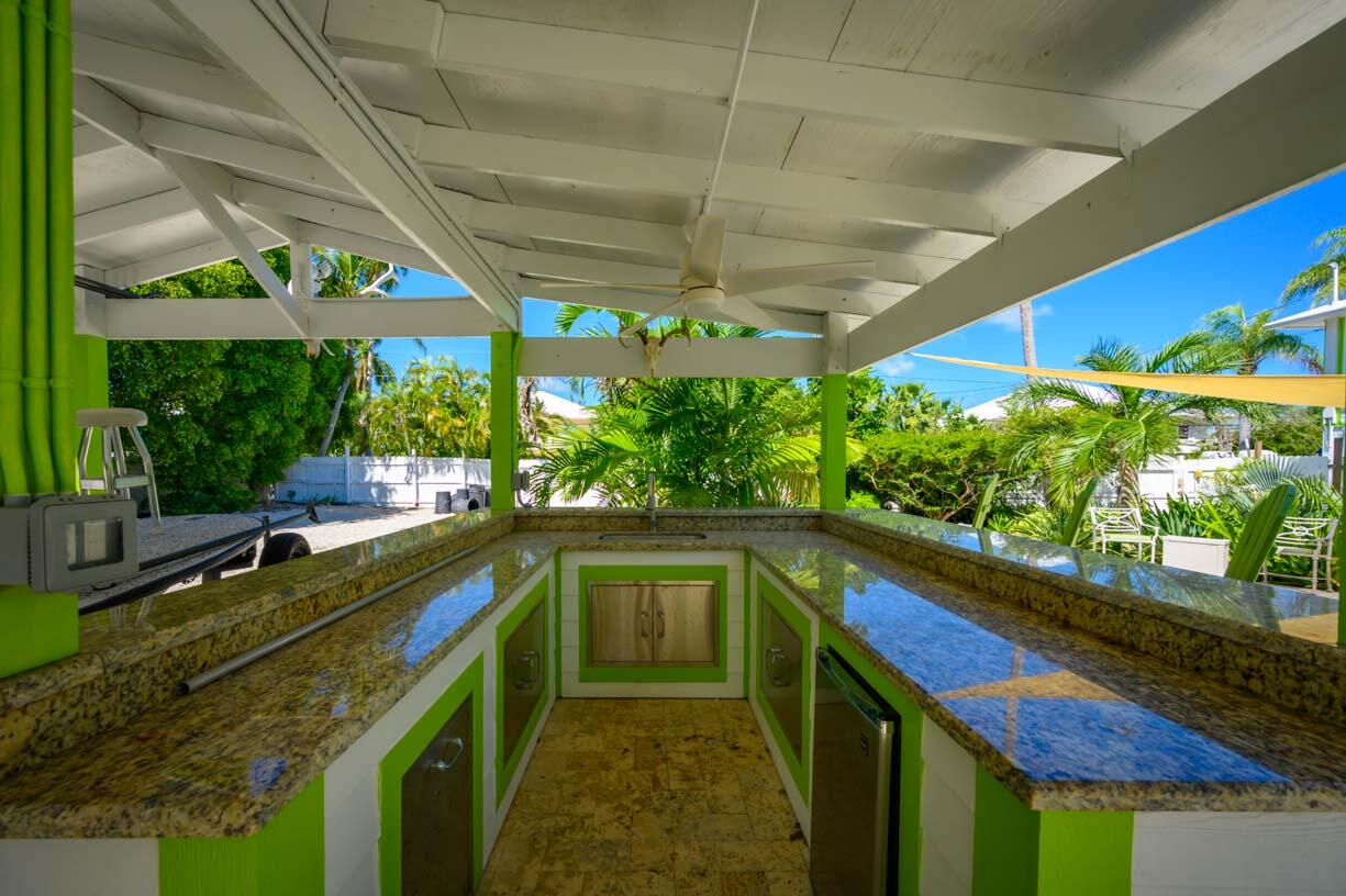 17376 Jamaica Lane Property Photo 3