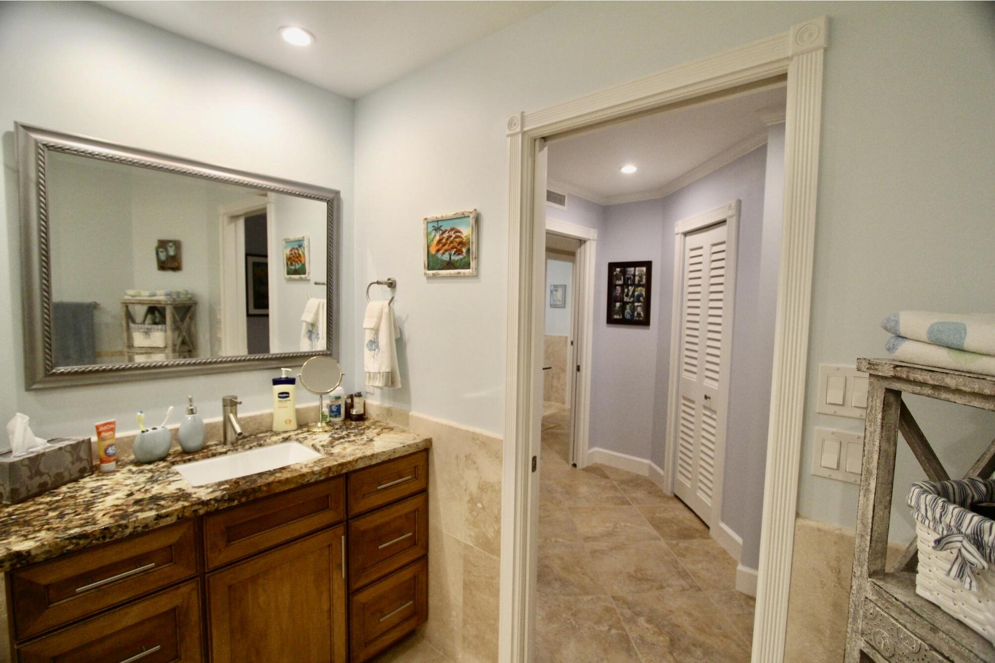 104500 Overseas Highway, A104 Property Photo 17