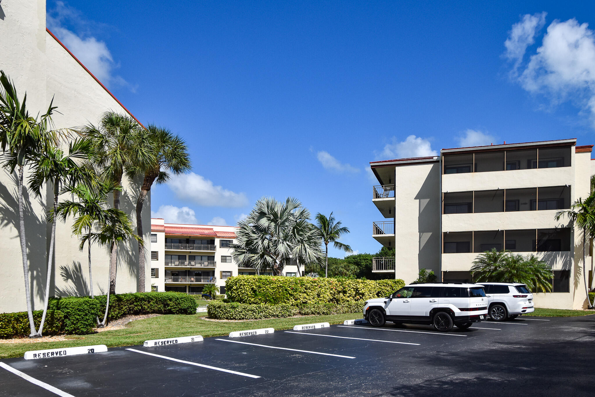 104500 Overseas Highway, A104 Property Photo 28