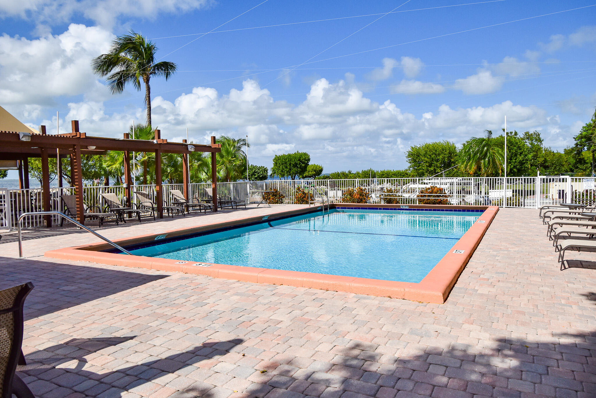 104500 Overseas Highway, A104 Property Photo 35