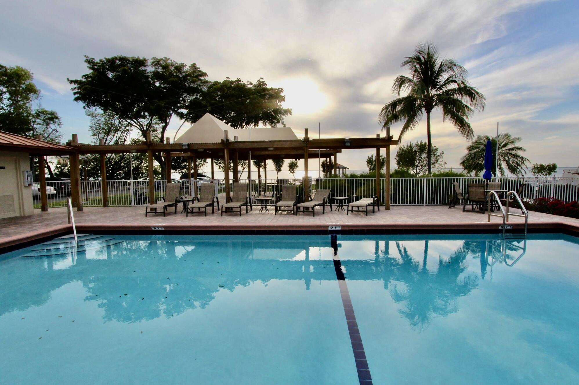 104500 Overseas Highway, A104 Property Photo 36