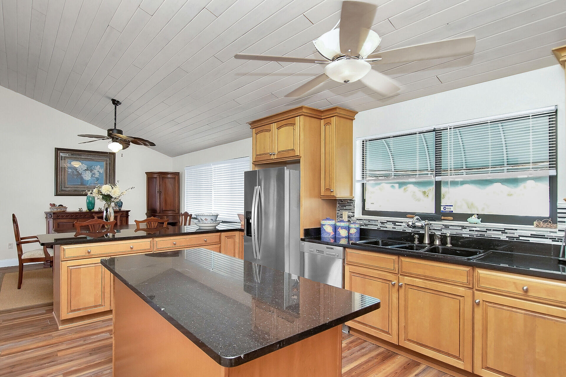 298 Burgundy Drive Property Photo 12
