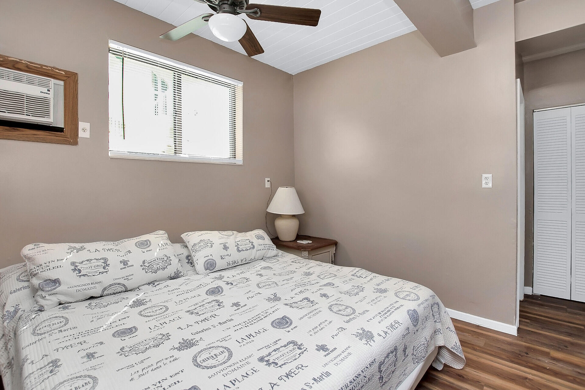 298 Burgundy Drive Property Photo 28
