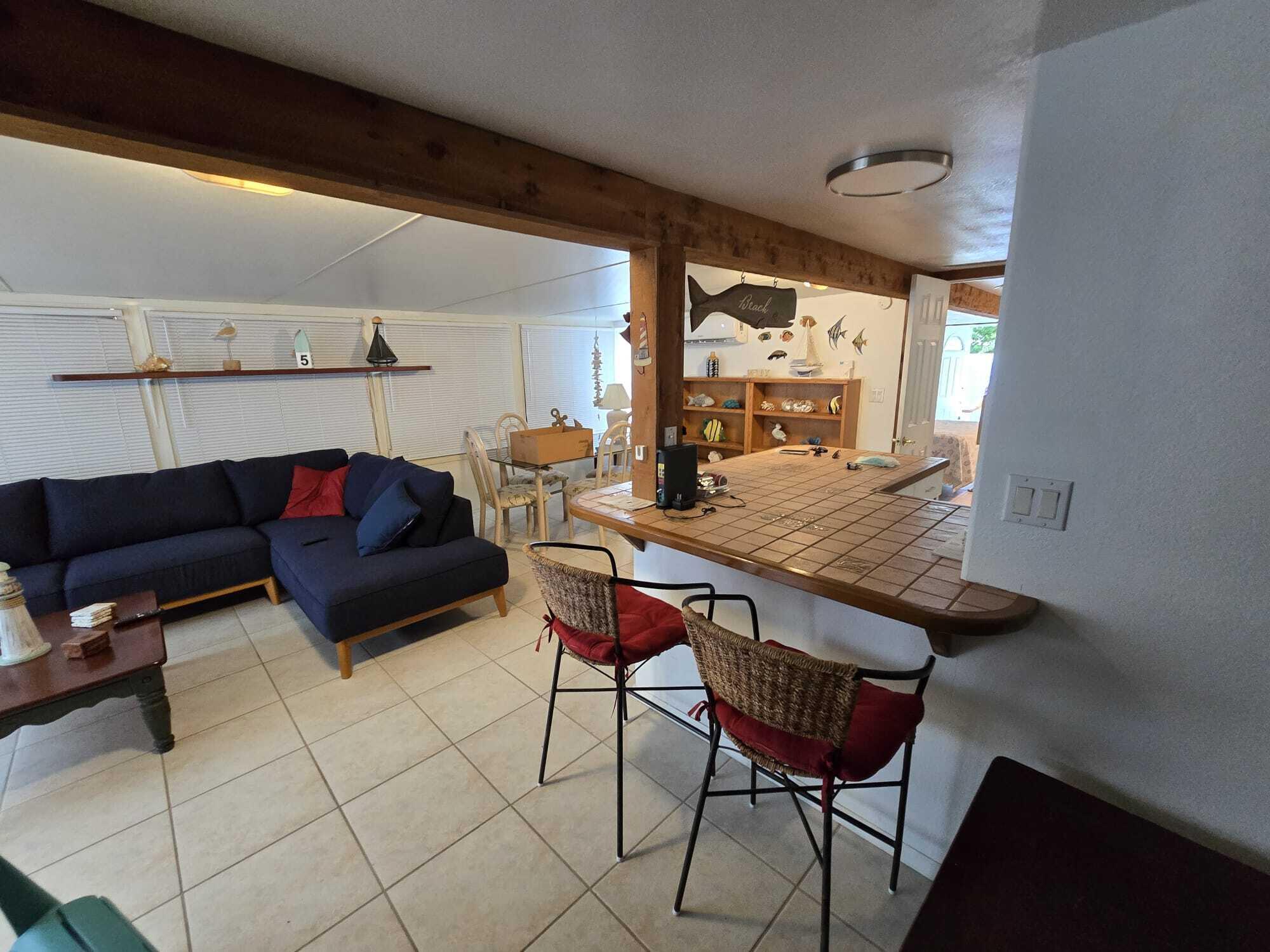86 Avenue B Property Photo 6