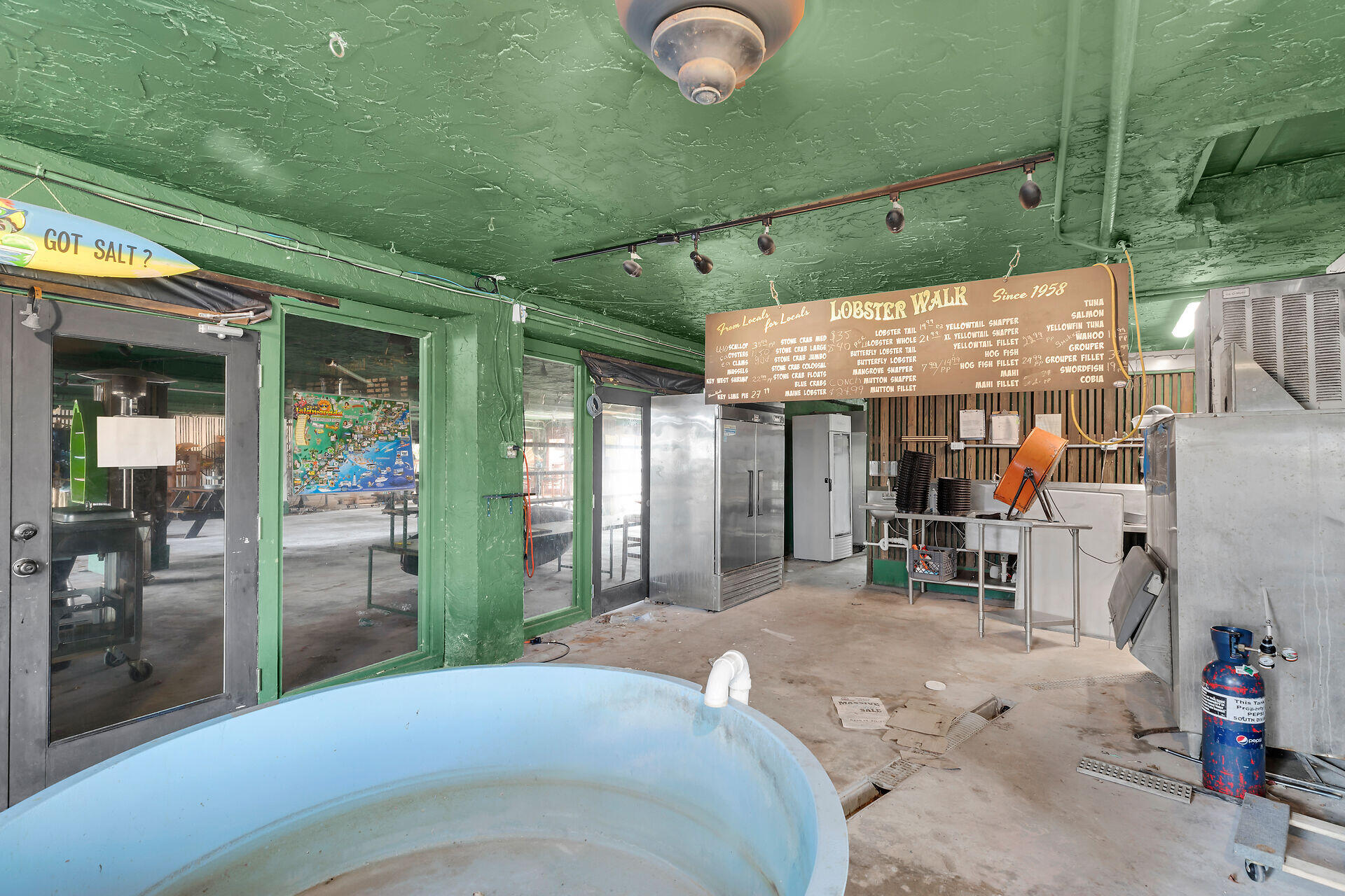 90311 Old Highway Property Photo 47