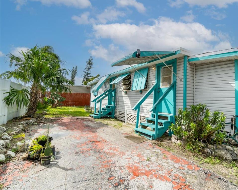 1415 Ocean Terrace Property Photo 1